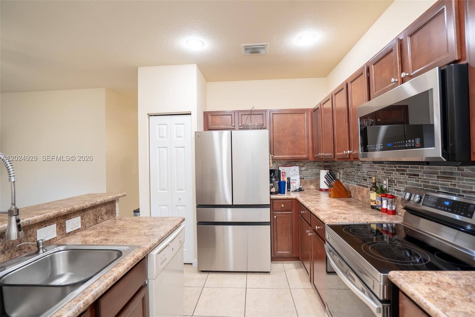 CAPRI AT OASIS - Residential