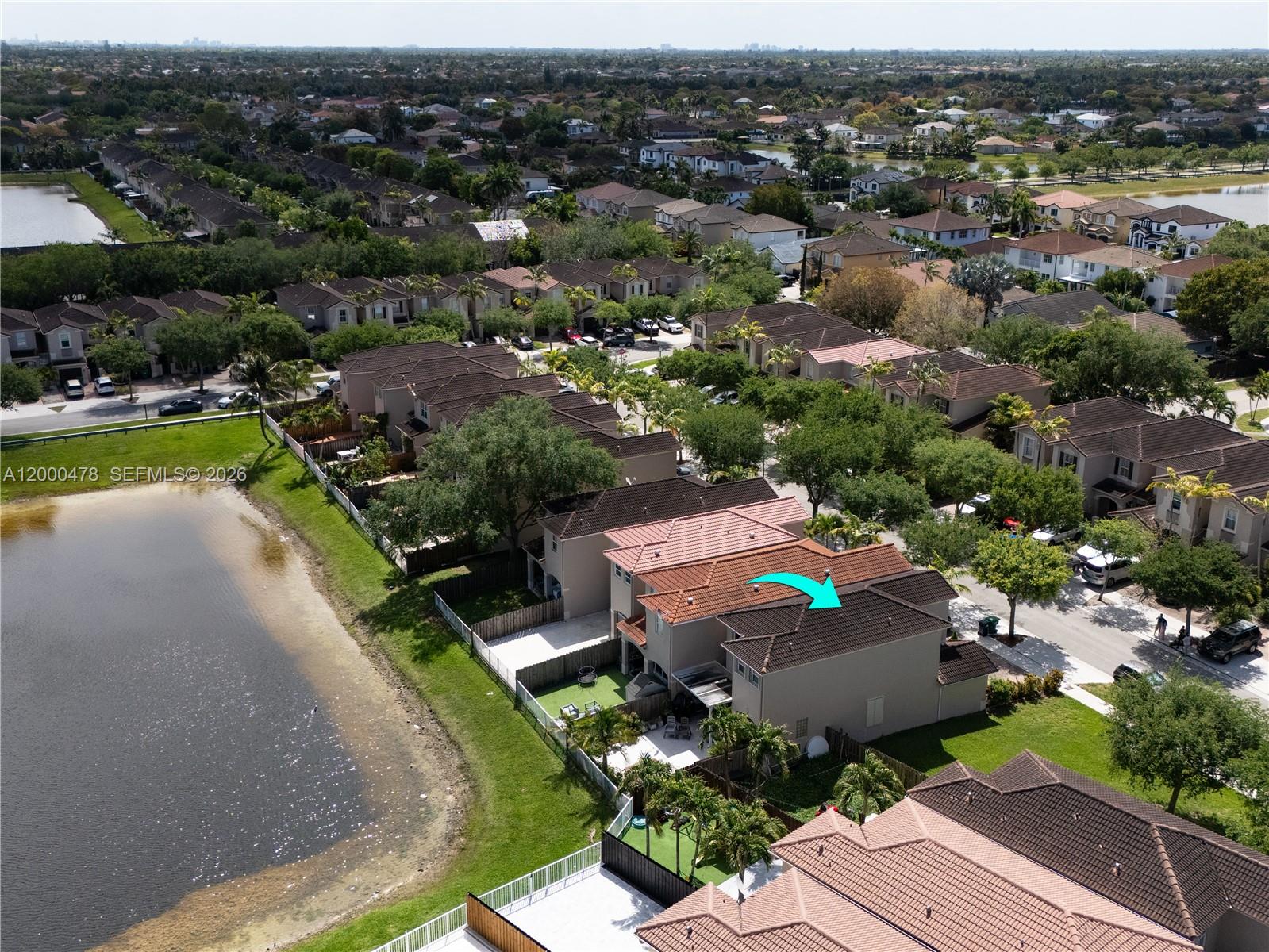 AB AT TAMIAMI TRAIL PHASE - Residential