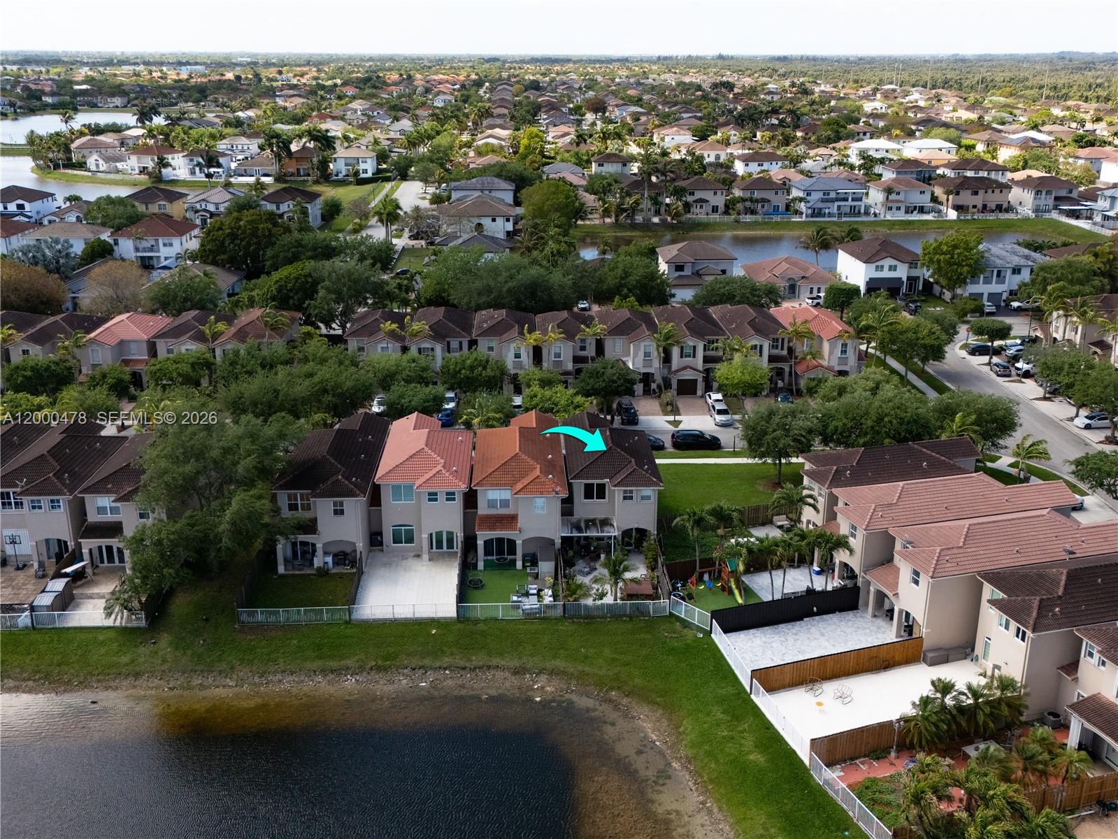 AB AT TAMIAMI TRAIL PHASE - Residential