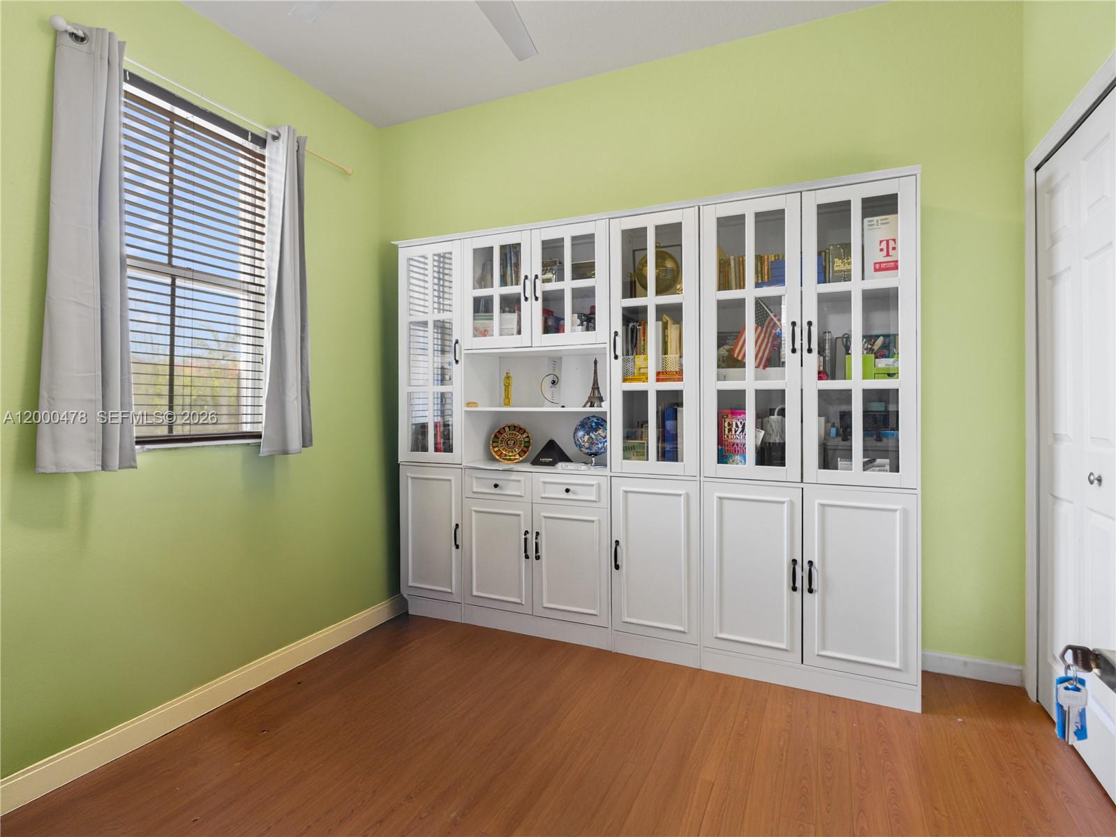 AB AT TAMIAMI TRAIL PHASE - Residential