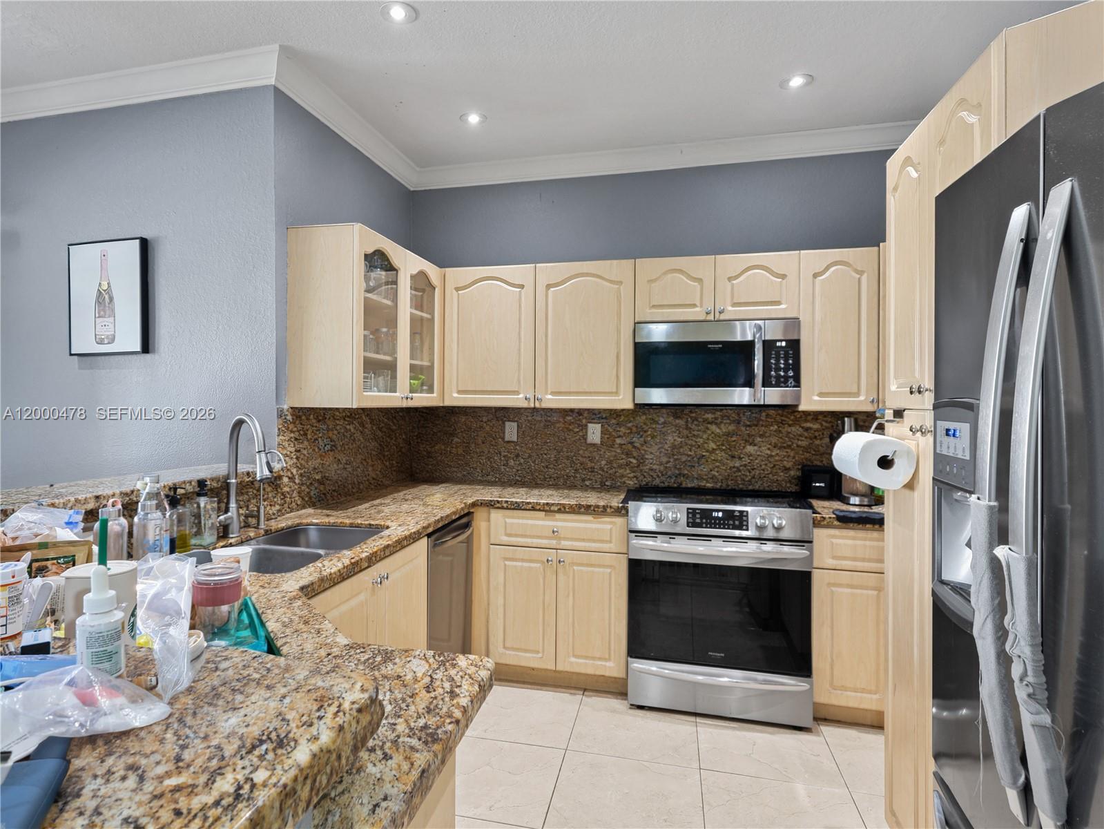 AB AT TAMIAMI TRAIL PHASE - Residential