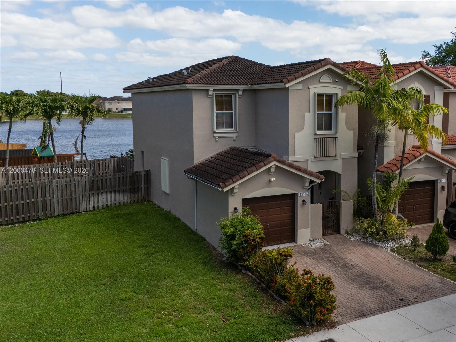 AB AT TAMIAMI TRAIL PHASE - Residential