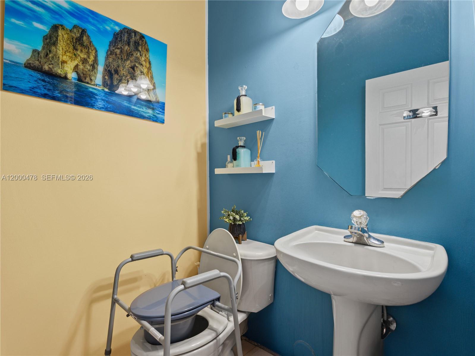 AB AT TAMIAMI TRAIL PHASE - Residential