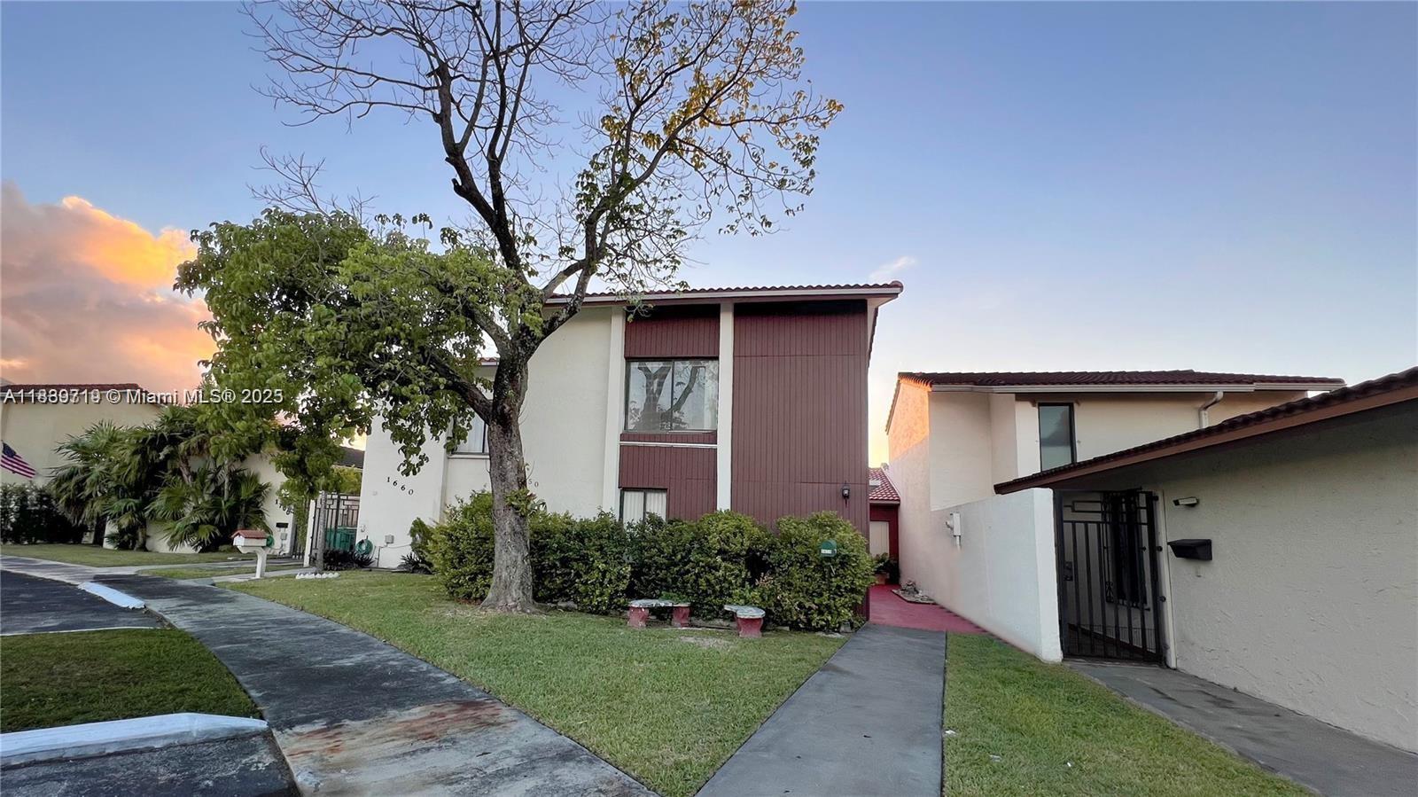 Beautifull 3 Bedrooms and 2 Full Bathrooms townhome with 2 parking spaces at front entrance. At first floor 2 bedrooms and second floor one bedroom. Community pool, beautiful community to walk around. Great schools and family oriented neighborhood. Close to Coral Way, FIU, Turnpike. Lake front property. Townhome has 2 additional dens used as a secondary living space. For showing click showing assitant.
