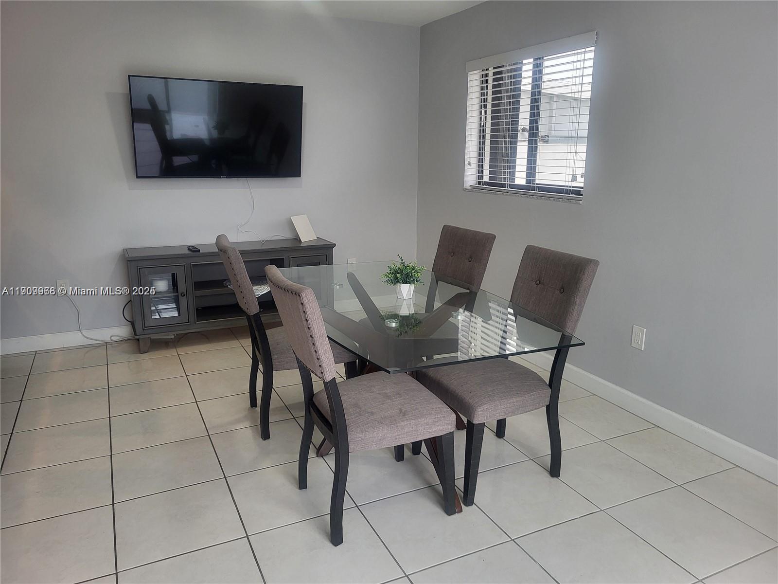 HOMES OF CORAL WAY - Residential Lease