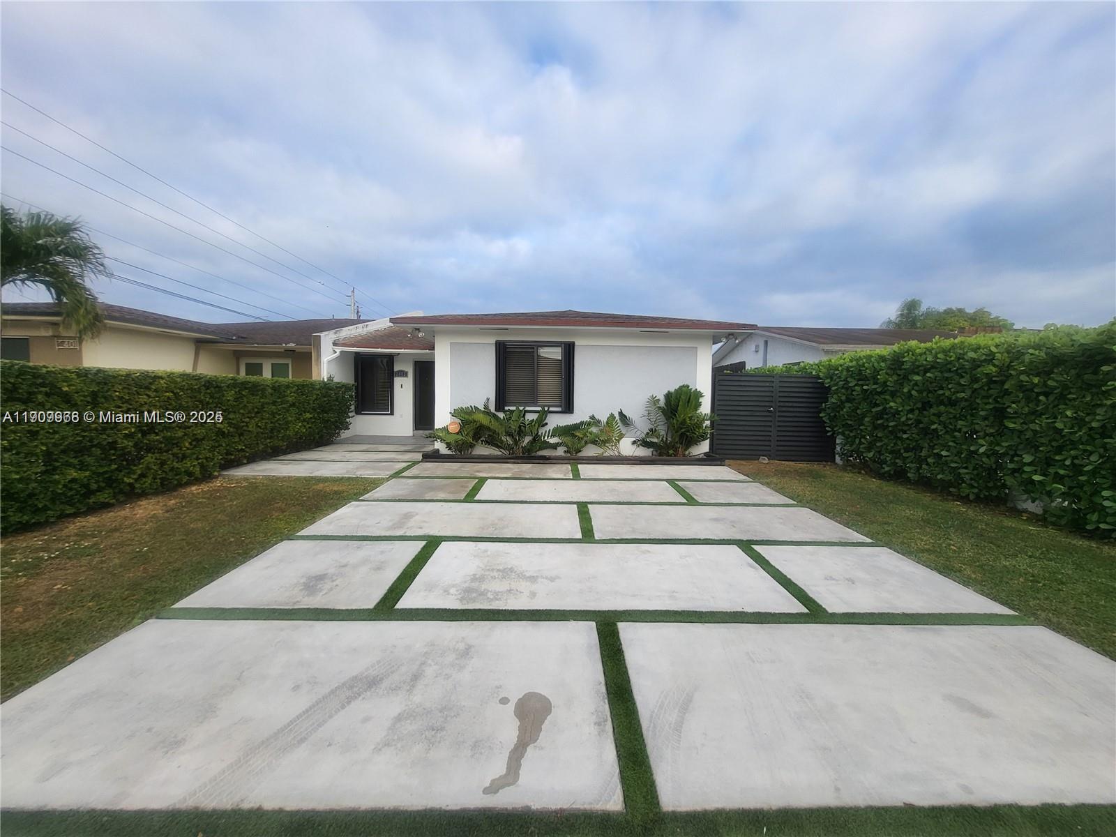 HOMES OF CORAL WAY - Residential Lease