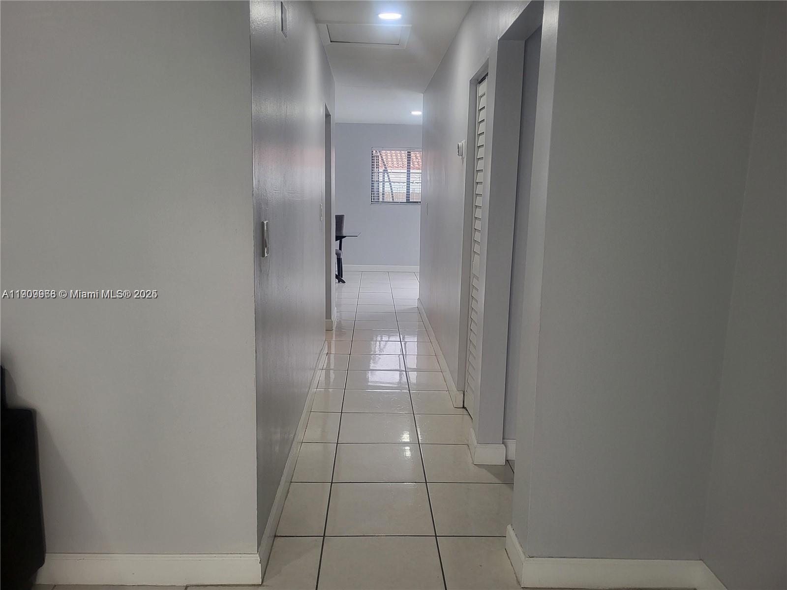 HOMES OF CORAL WAY - Residential Lease