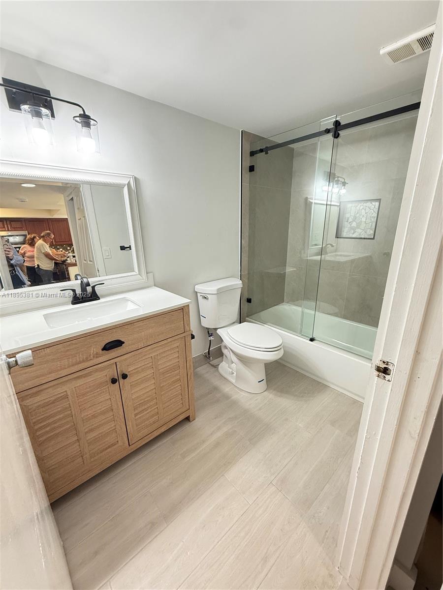CORAL SPRINGS ESTATE TOWN - Residential Lease