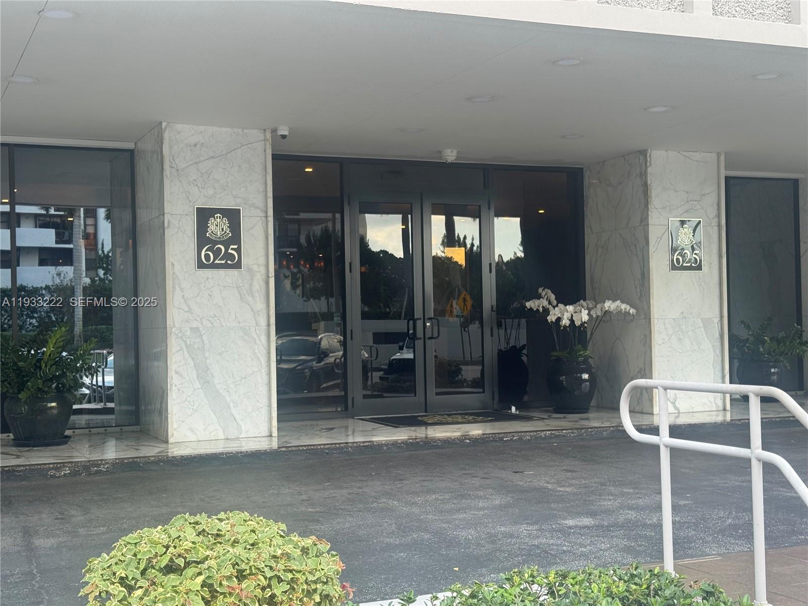 GABLES PLAZA CONDO - Residential