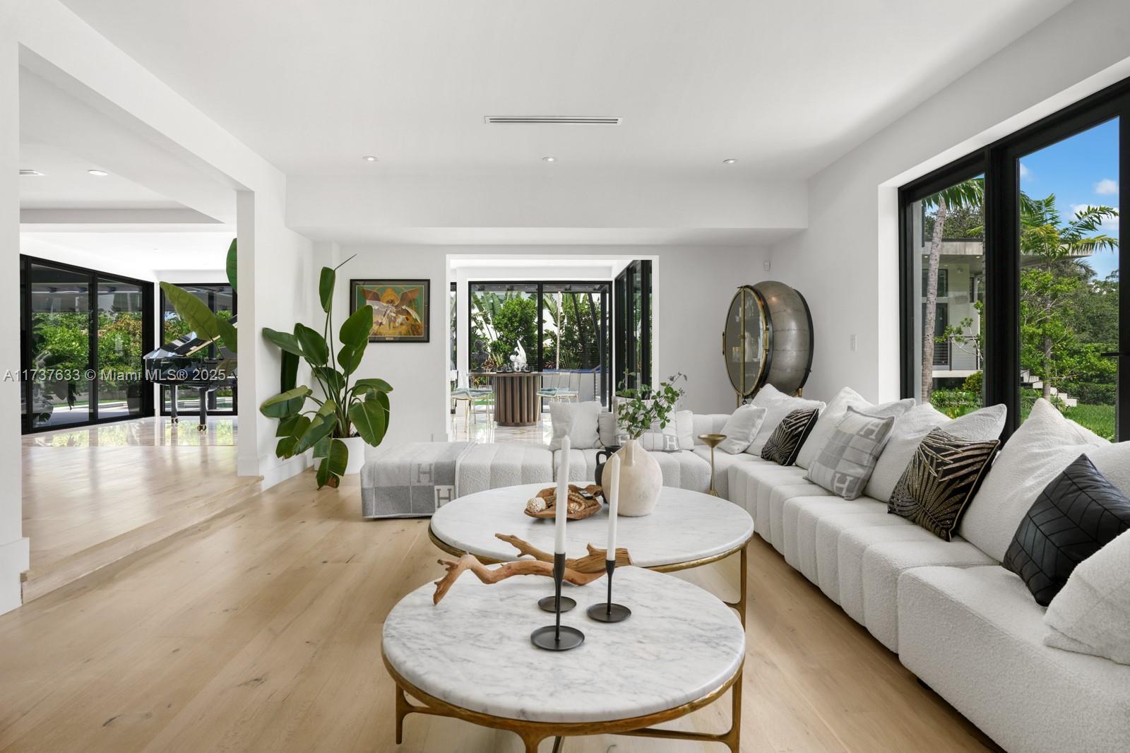 LAKE VIEW HEIGHTS SUB - Residential