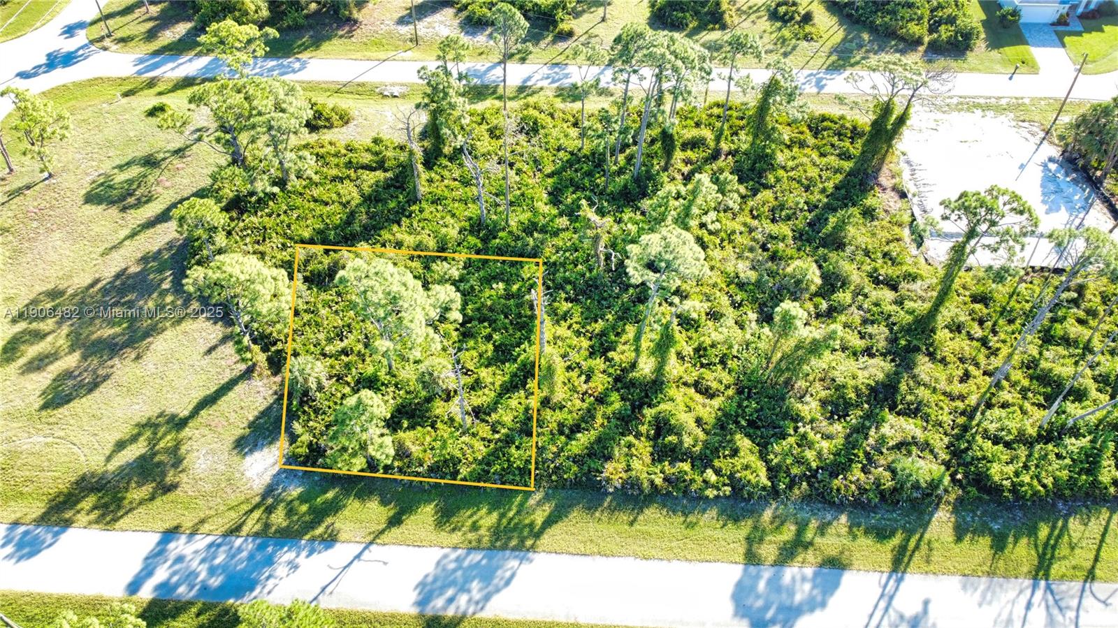 Rotonda Sands - Land