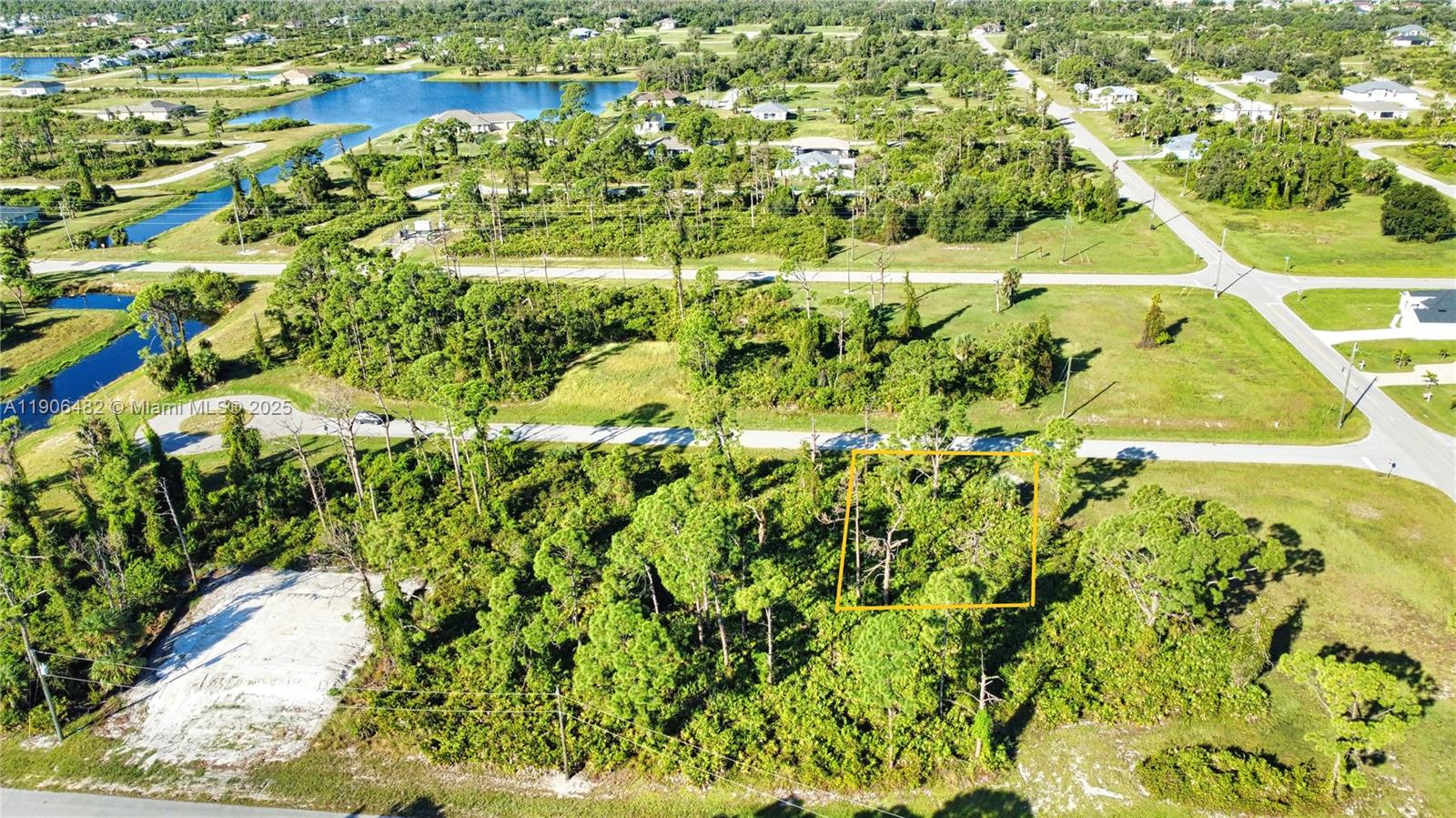 Rotonda Sands - Land