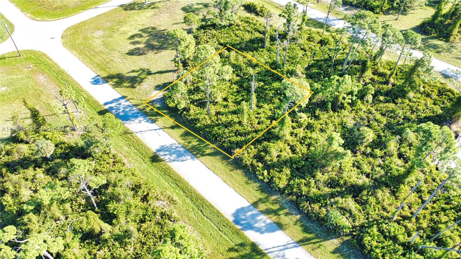 Rotonda Sands - Land