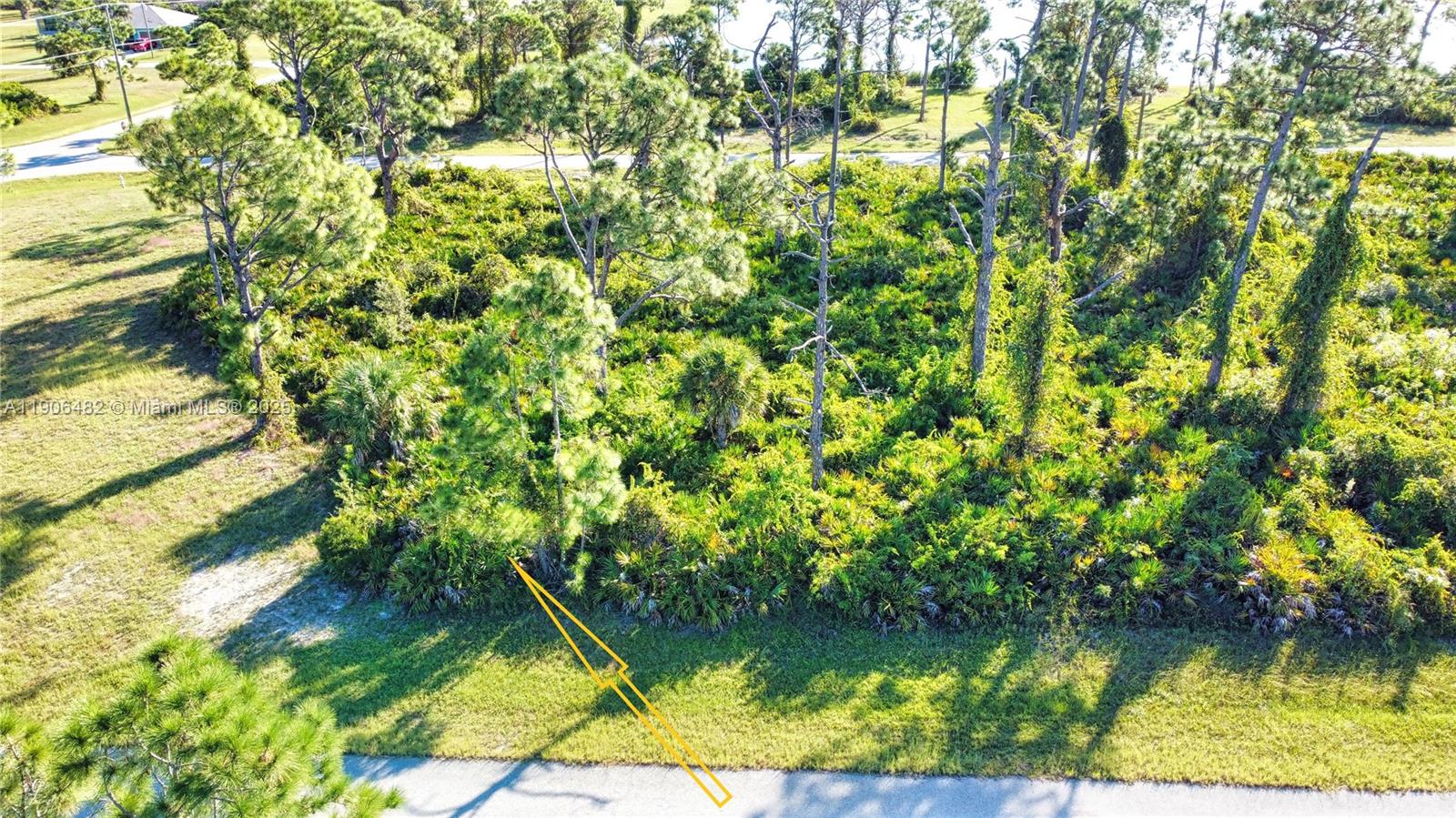 Rotonda Sands - Land