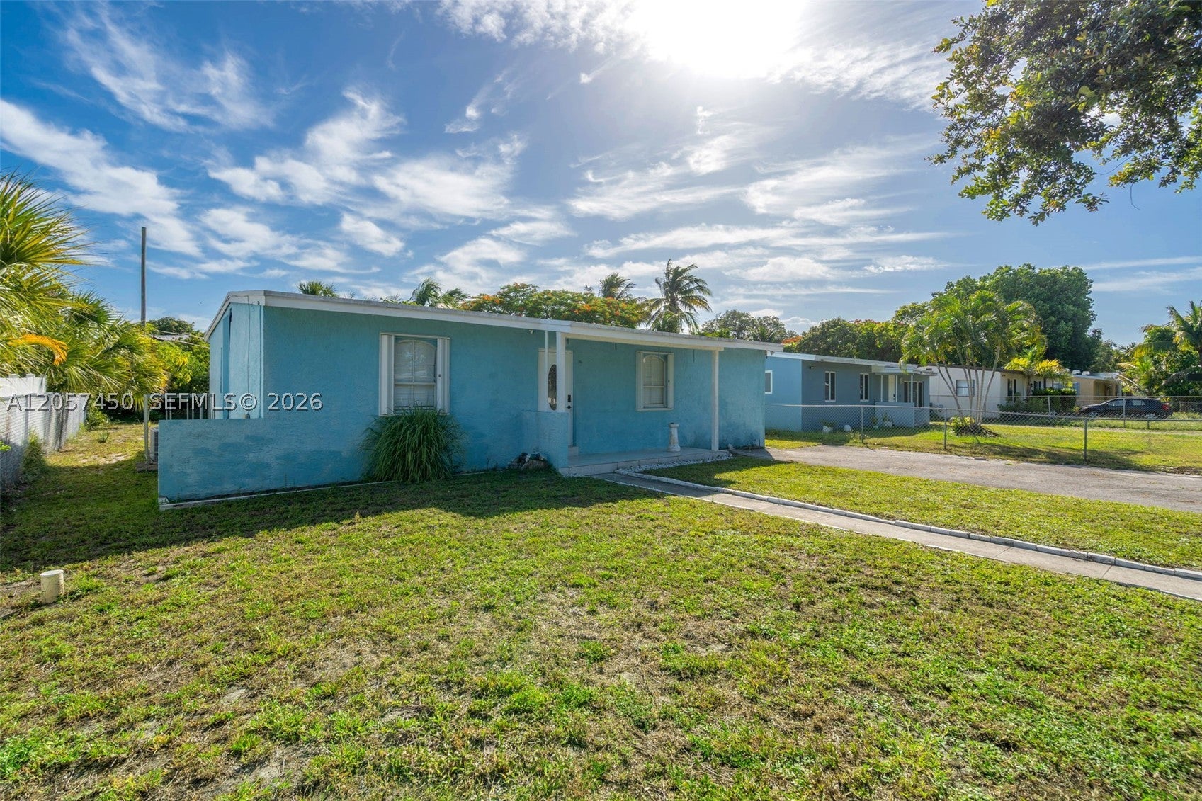 1207 Chateau Park Dr