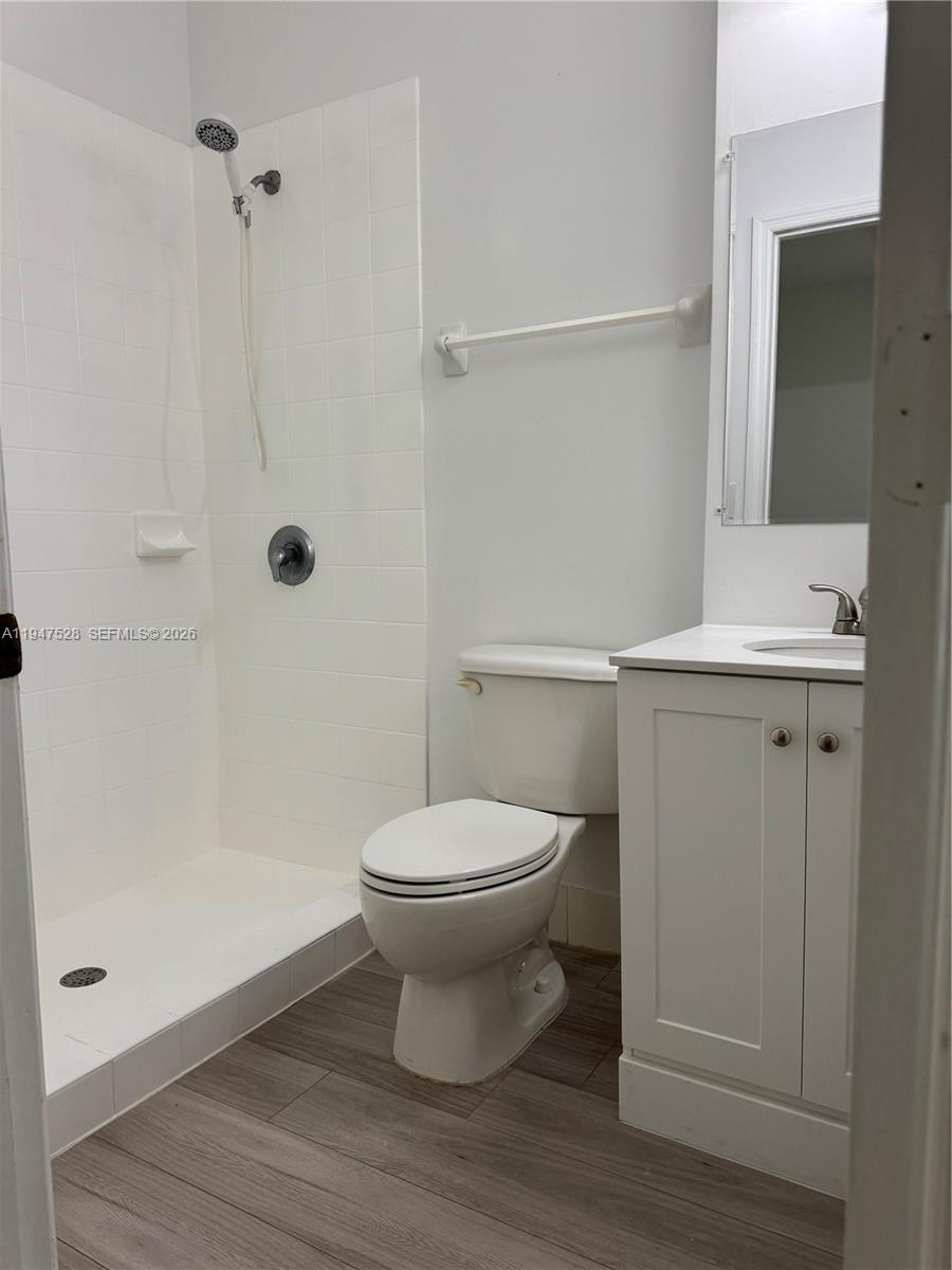 VILLAS AT CARMEL CONDO NO - Residential