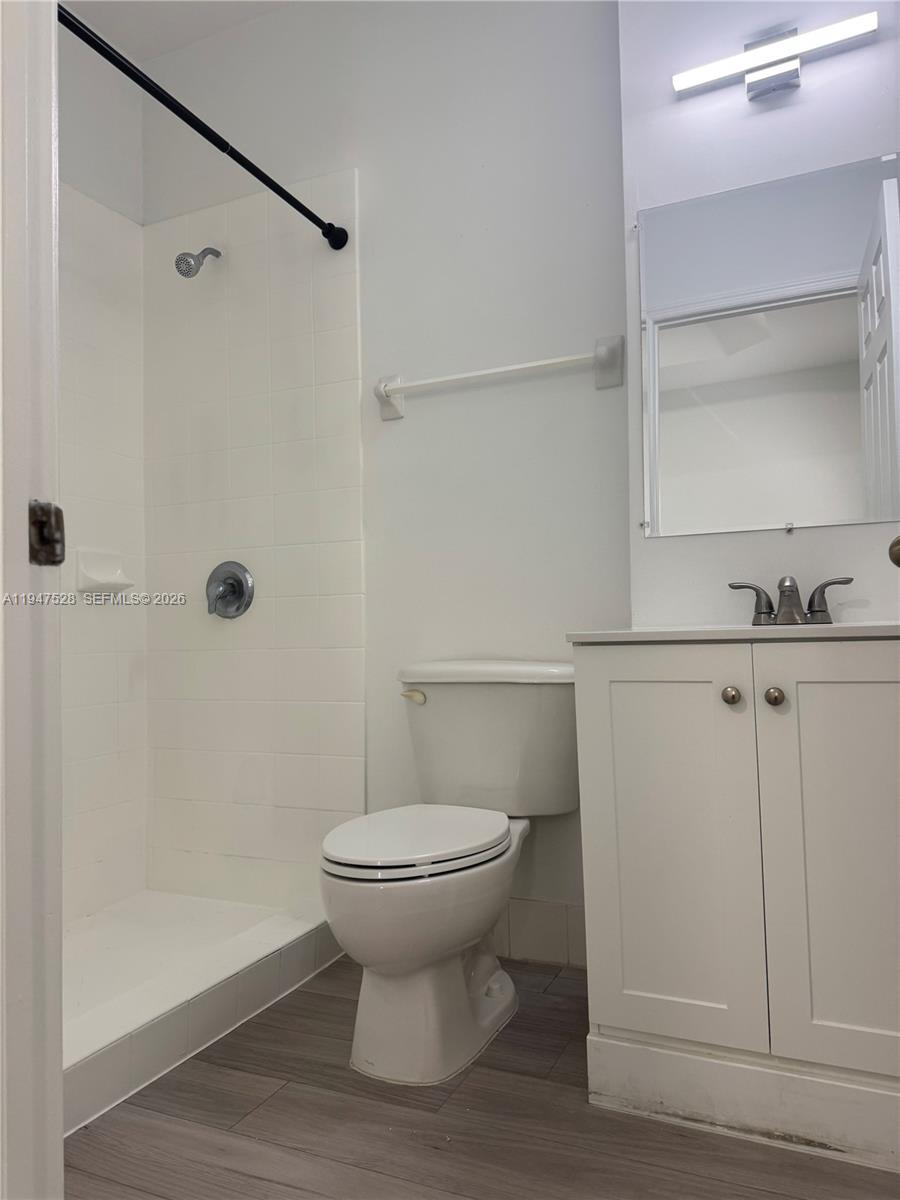 VILLAS AT CARMEL CONDO NO - Residential