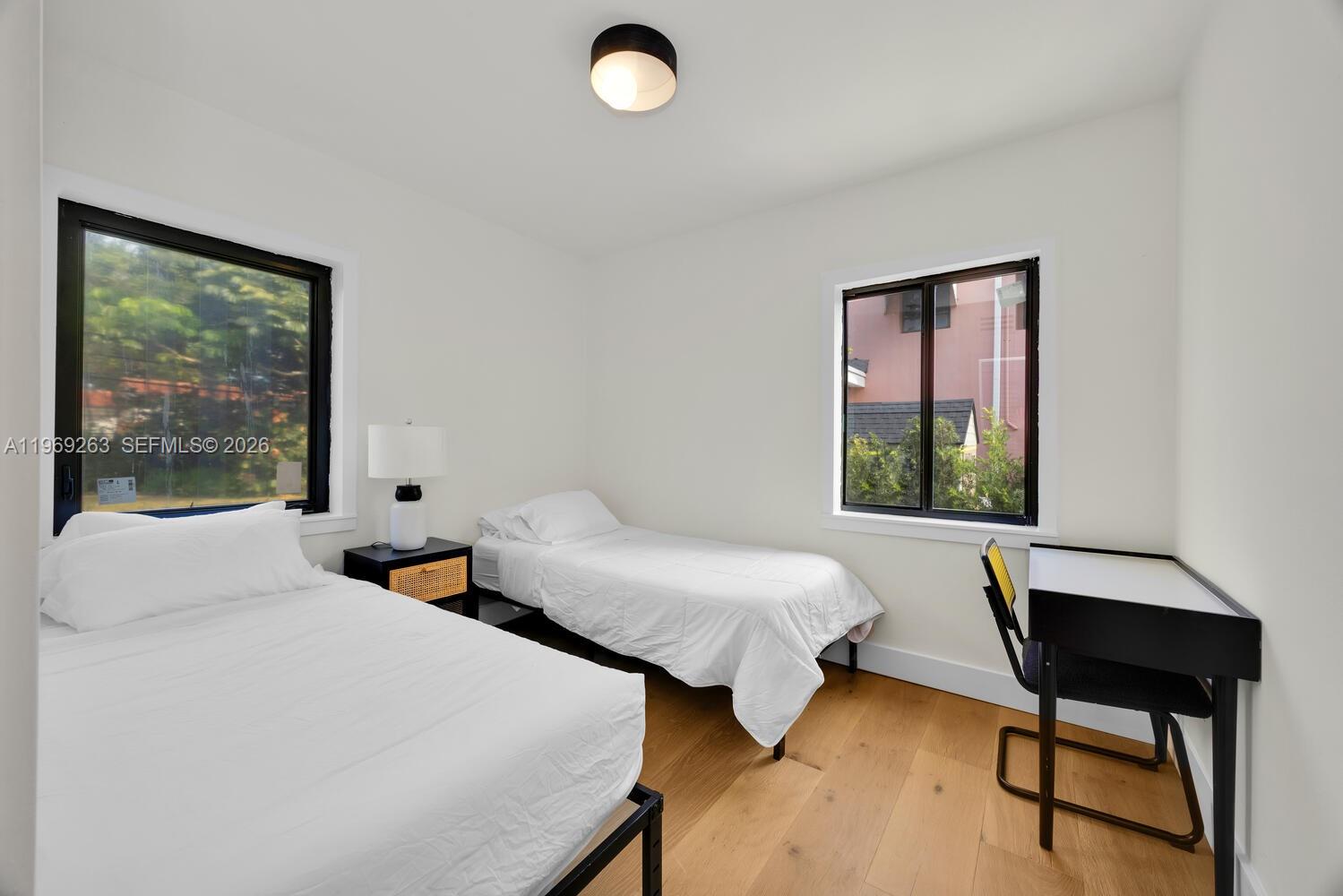 GABLES MANOR SUB - Residential Lease