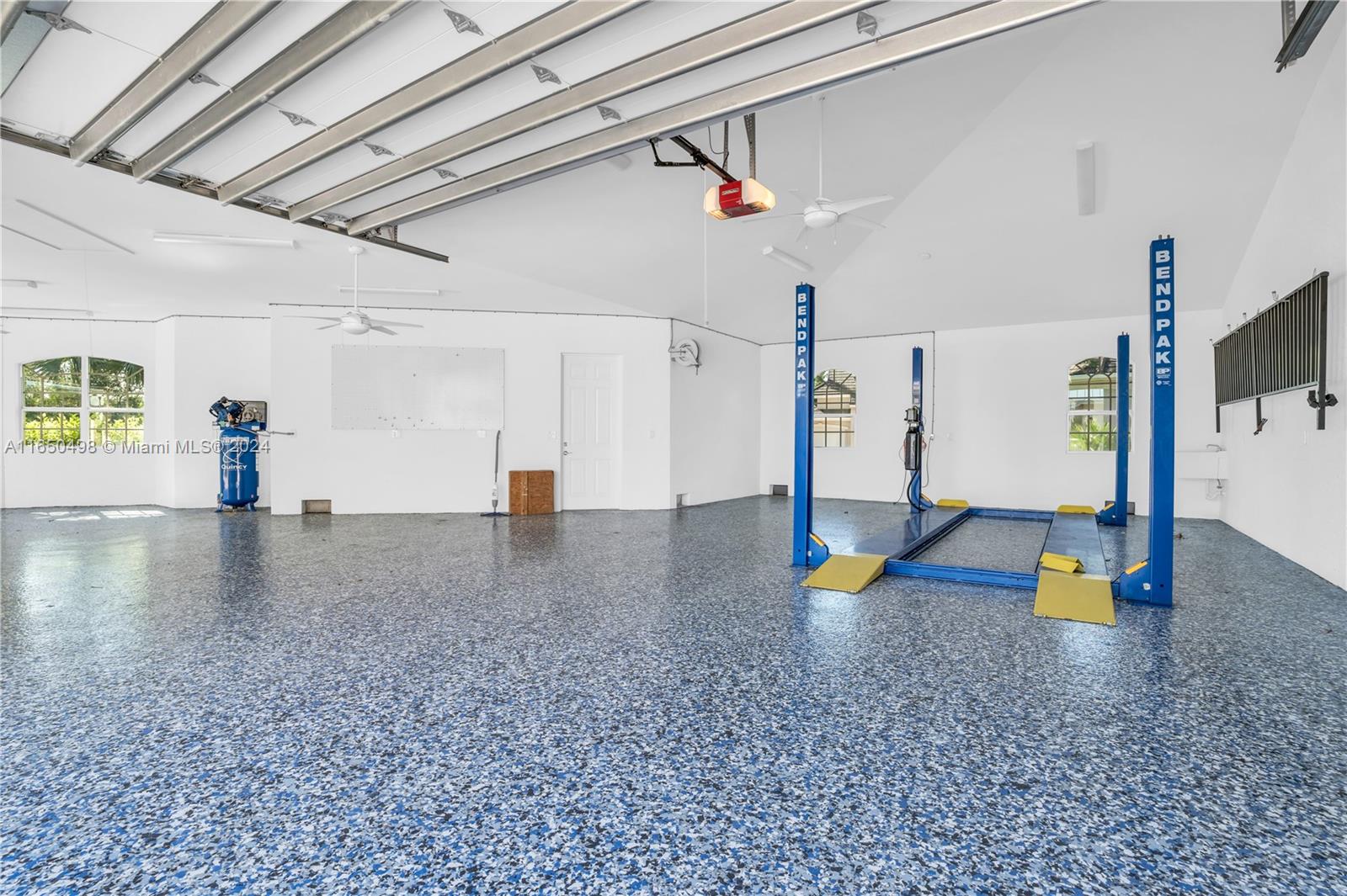 BUTTONWOOD HARBOR - Residential