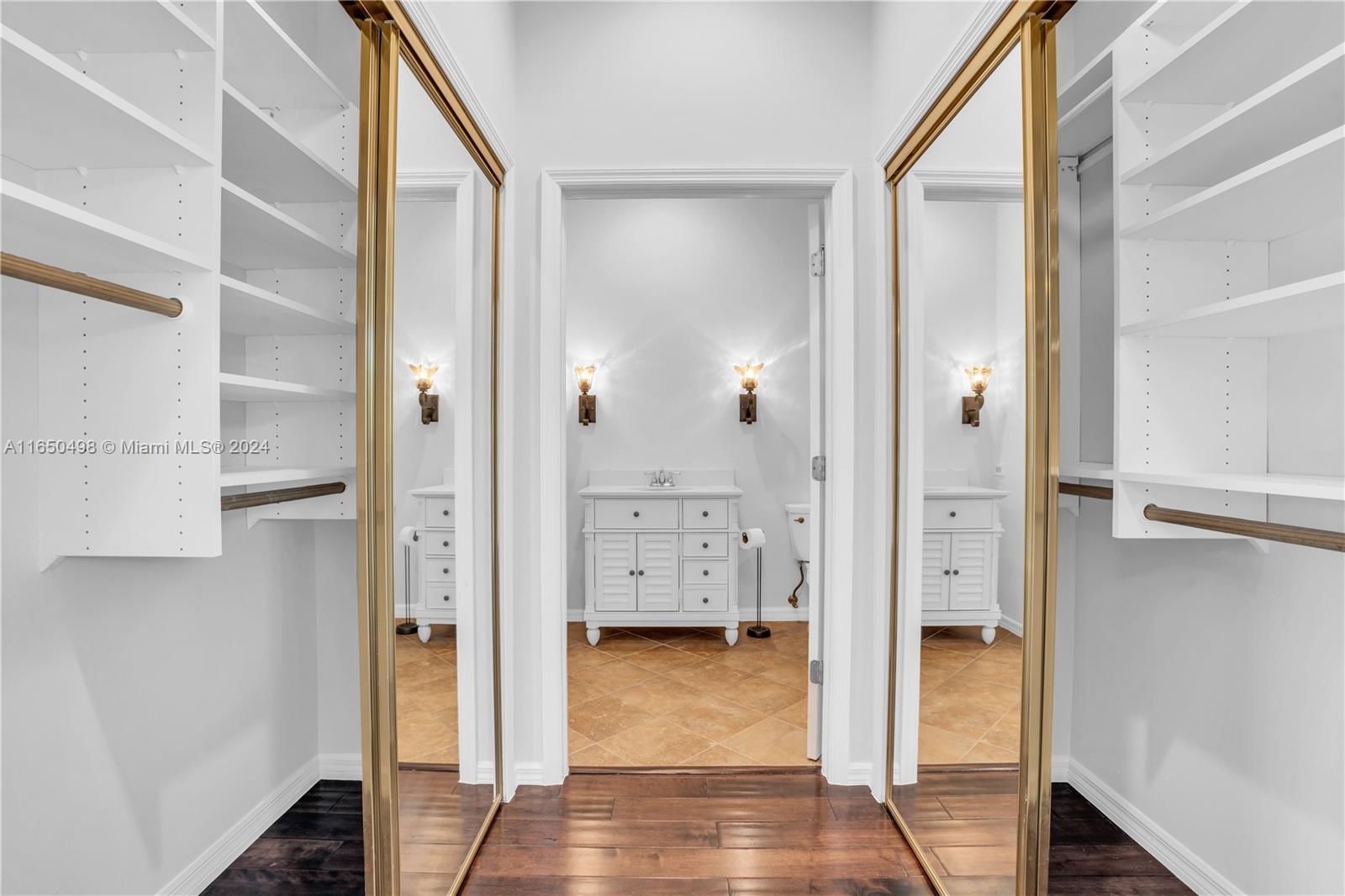 BUTTONWOOD HARBOR - Residential