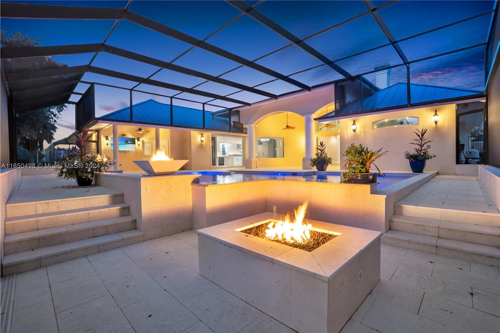 BUTTONWOOD HARBOR - Residential