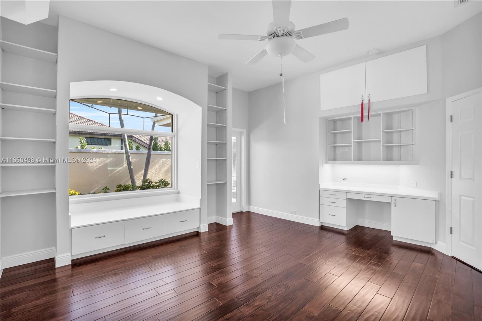 BUTTONWOOD HARBOR - Residential