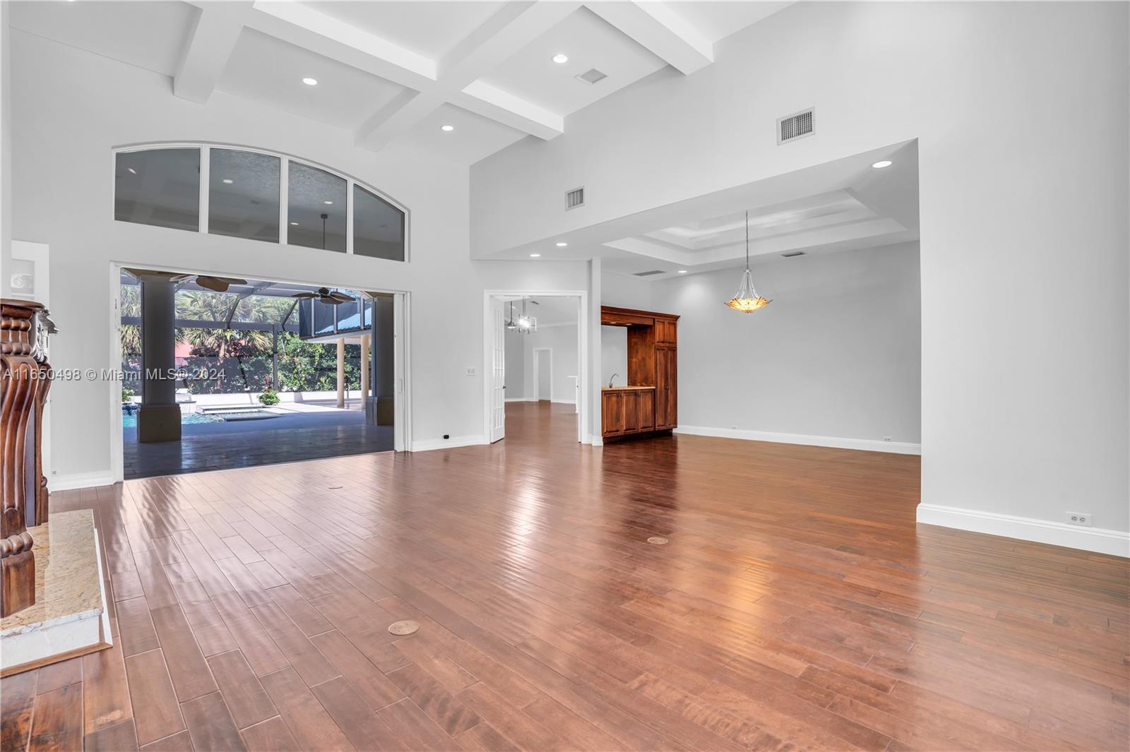 BUTTONWOOD HARBOR - Residential