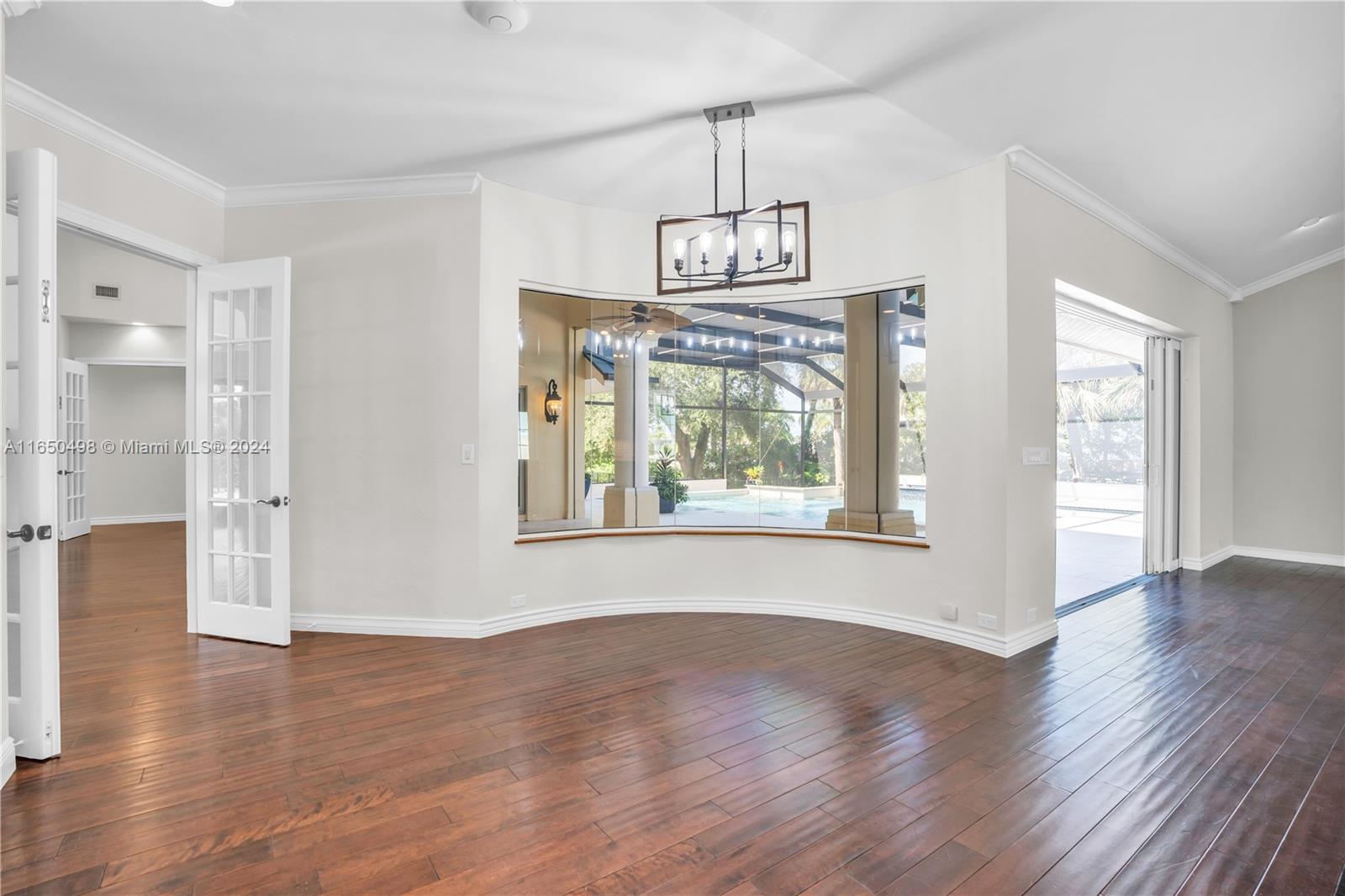 BUTTONWOOD HARBOR - Residential