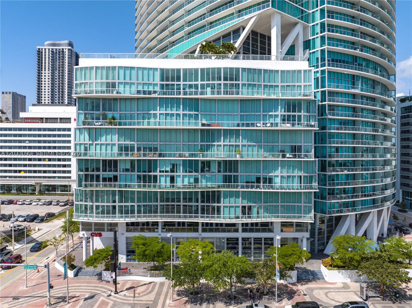 888 Biscayne Blvd CU8B