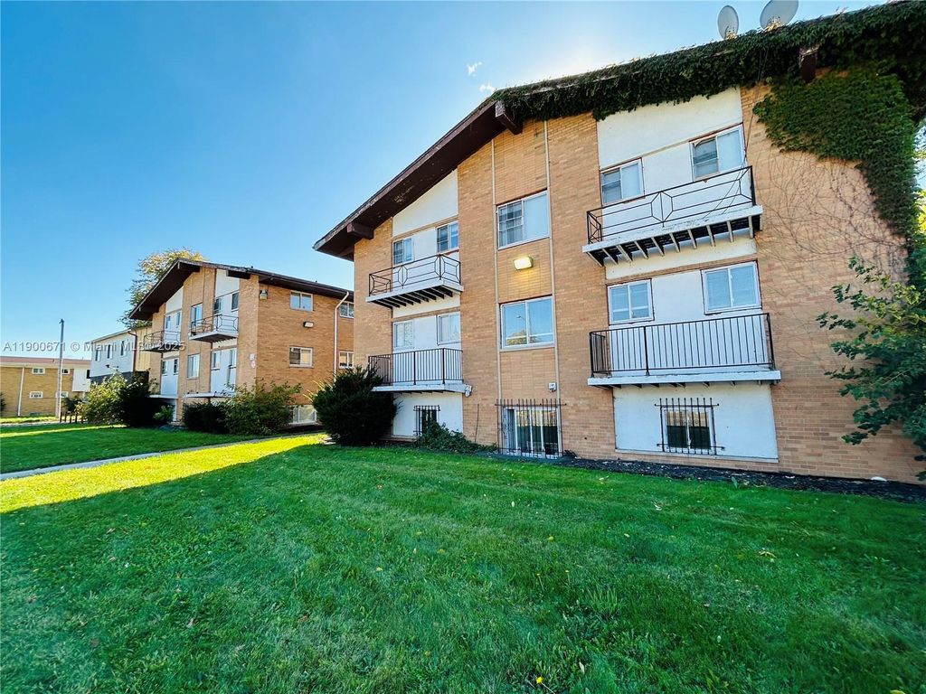 Photo of 11811 Morang Dr, ,, MI 48224 (MLS # A11900671)