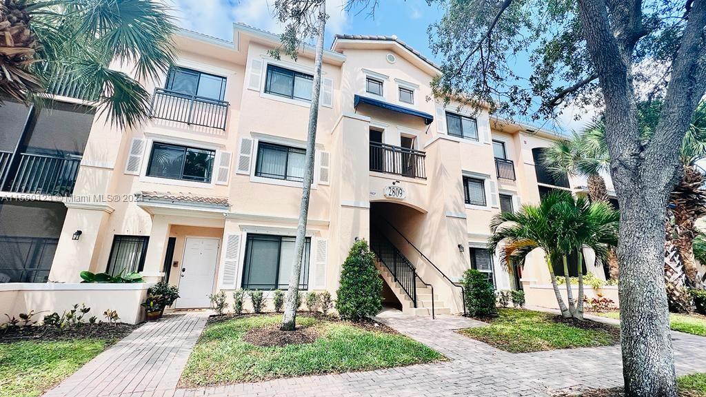 Rental Property at Address Not Disclosed, Palm Beach Gardens, Palm Beach County, Florida - Bedrooms: 2 
Bathrooms: 2  - $2,600 MO.