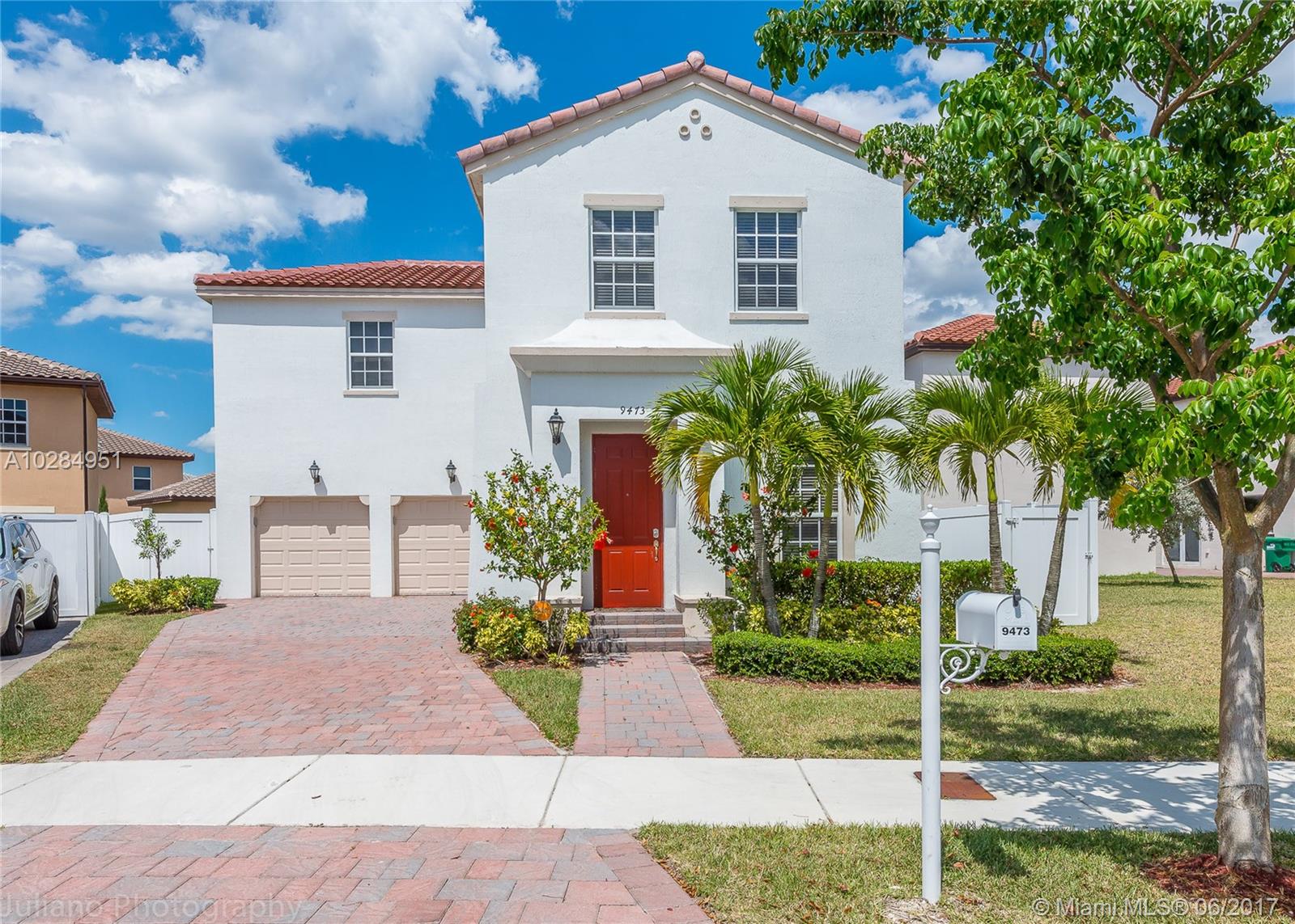 KENDALL COMMONS RESIDENTI - Residential Lease