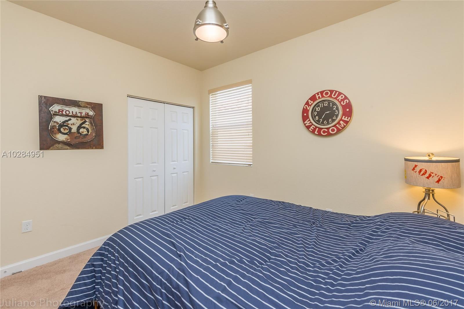 KENDALL COMMONS RESIDENTI - Residential Lease