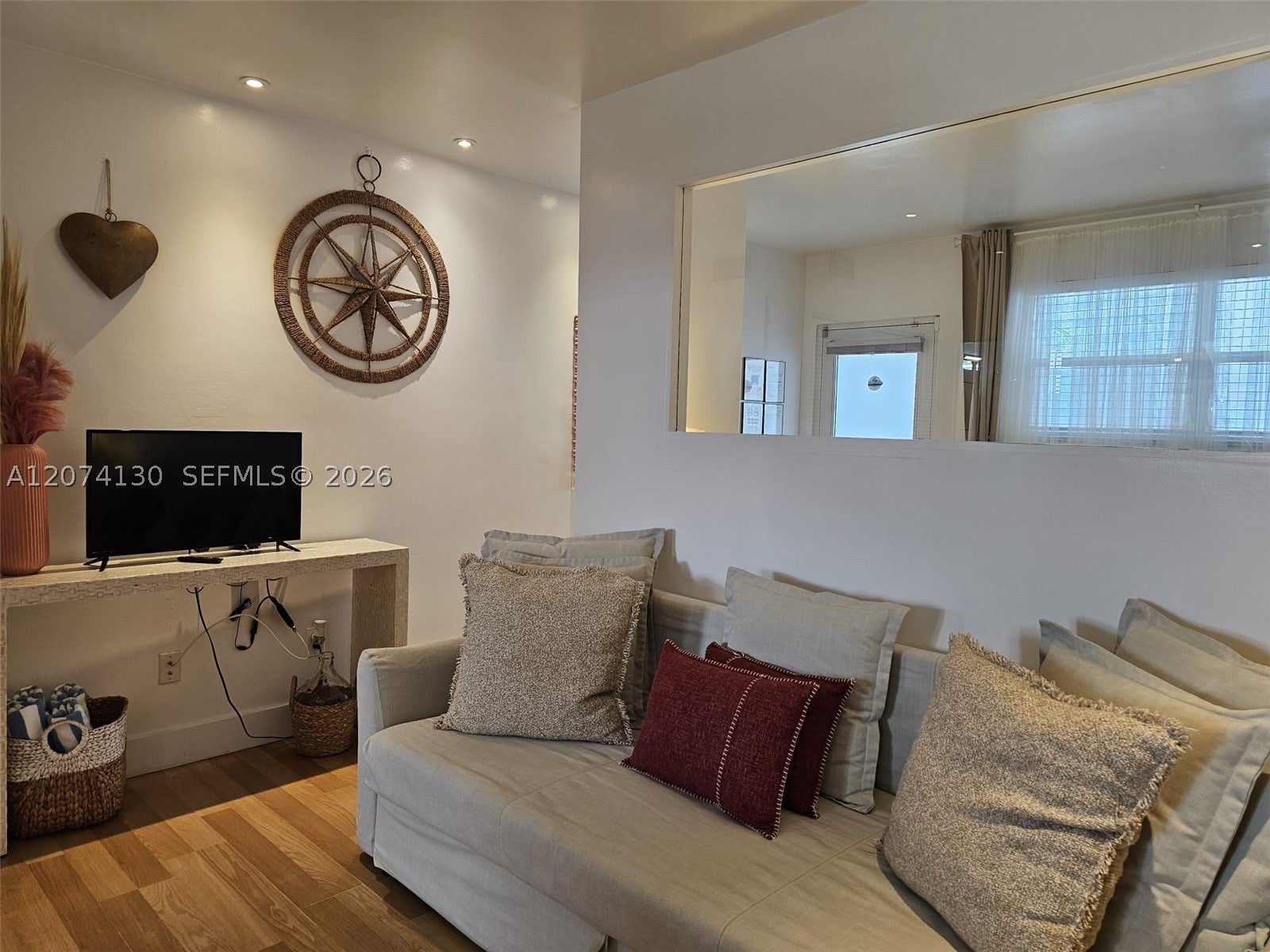 751 Collins Ave 2