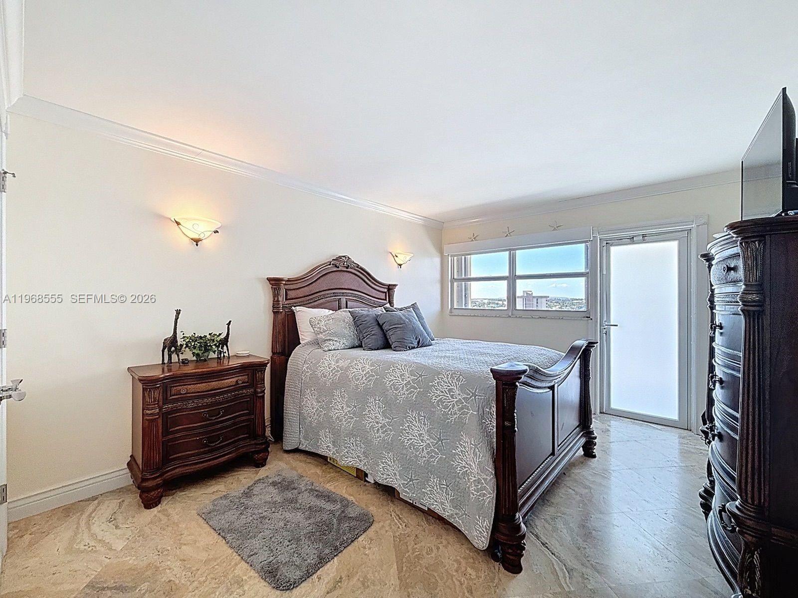 BERMUDA HOUSE CONDOMINIUM - Residential