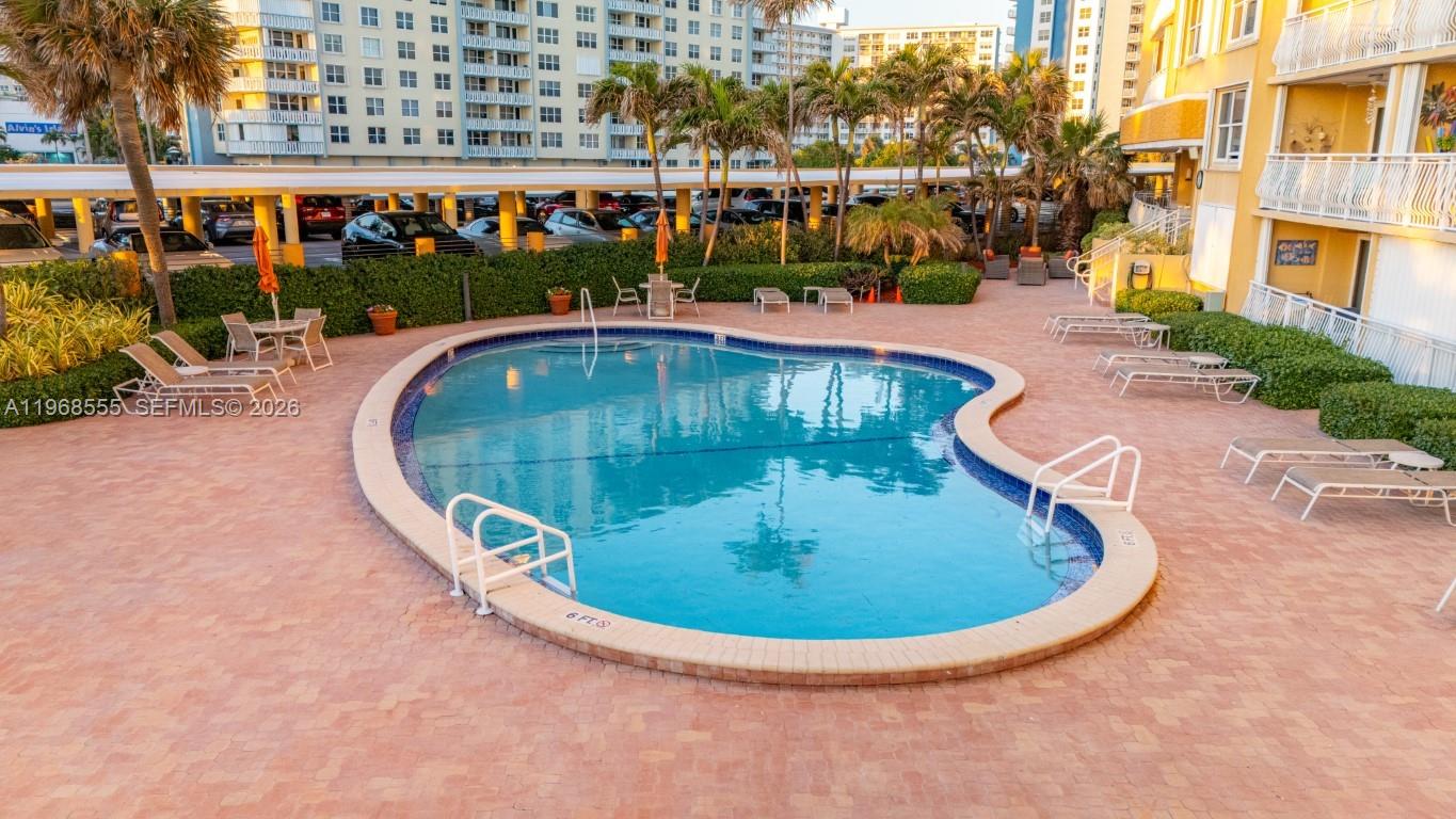 BERMUDA HOUSE CONDOMINIUM - Residential