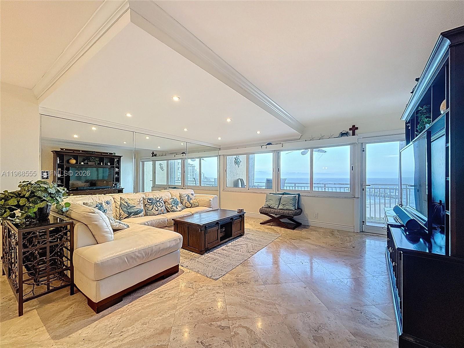 BERMUDA HOUSE CONDOMINIUM - Residential