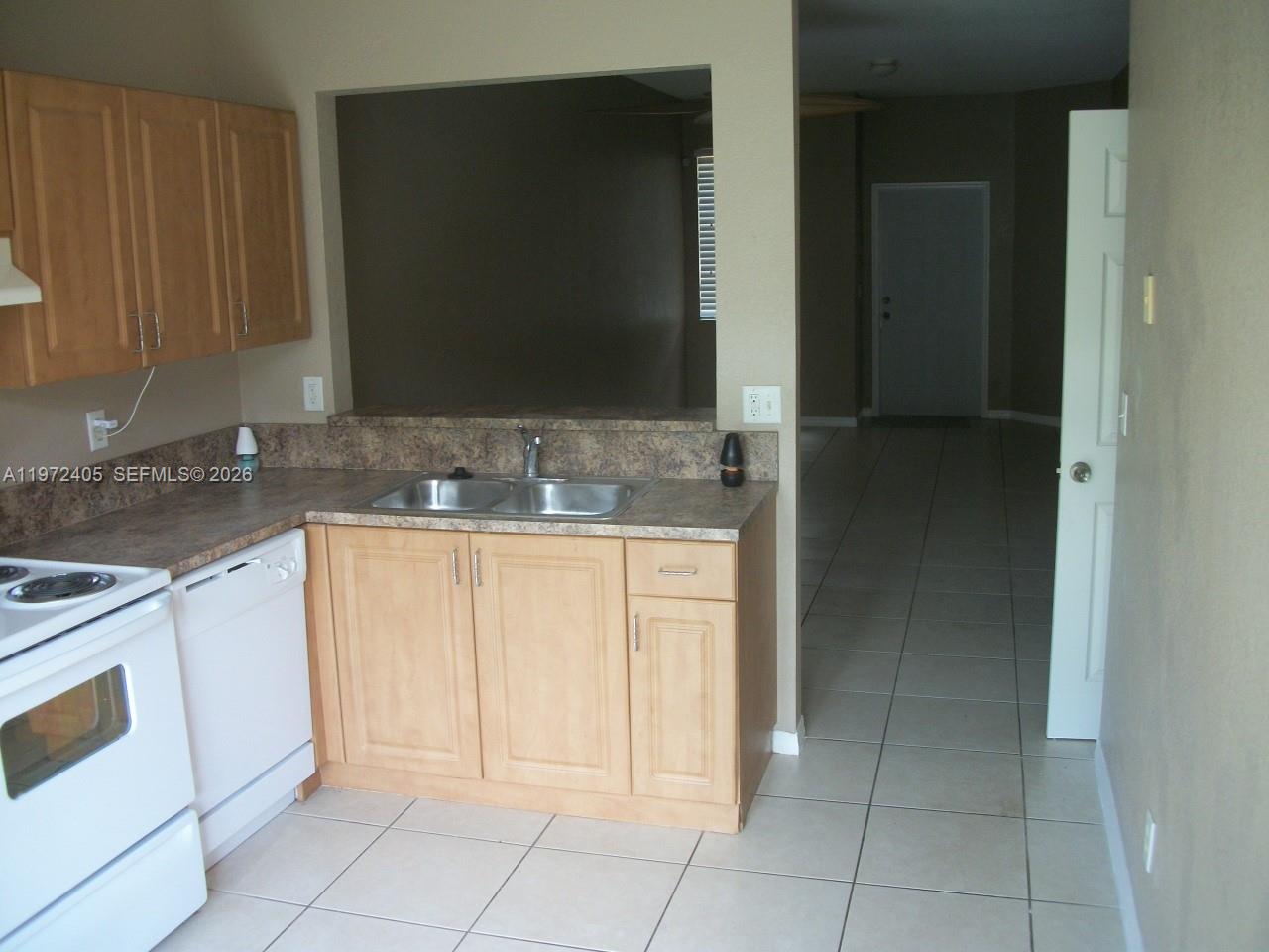 MOWRY VILLAS - Residential