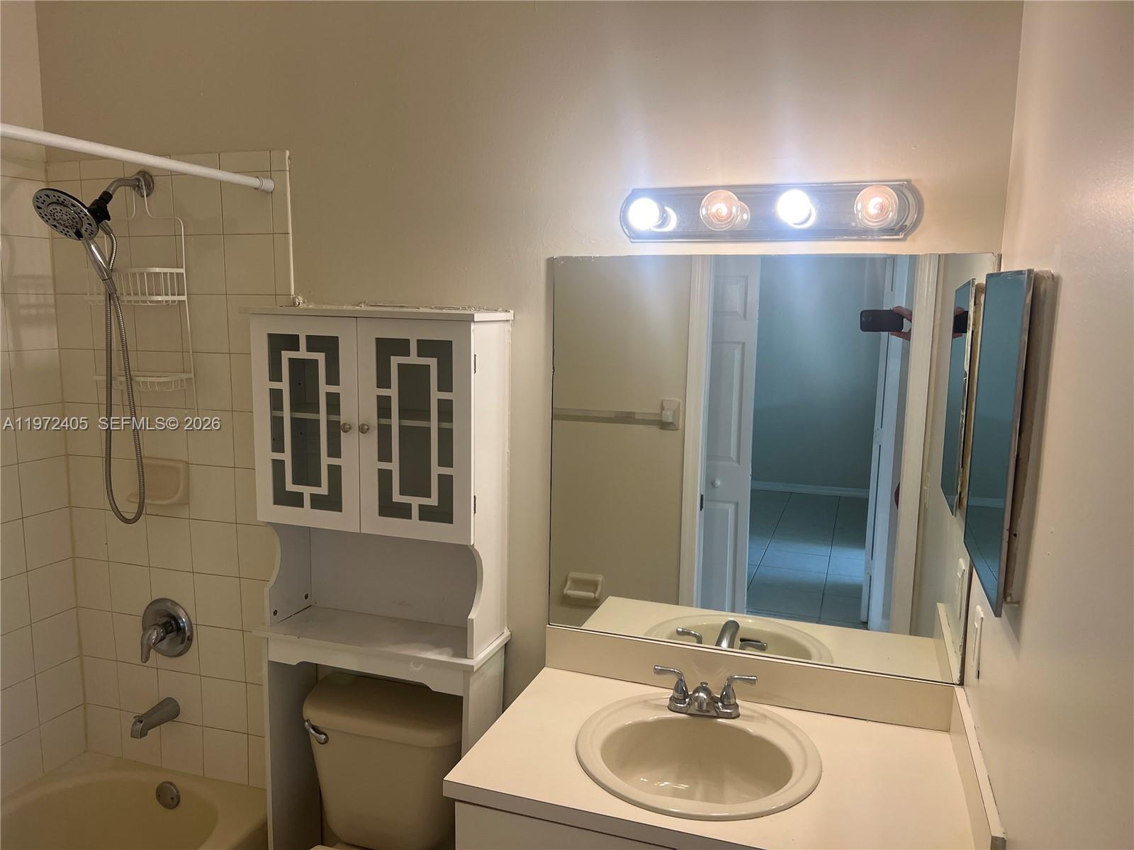 MOWRY VILLAS - Residential