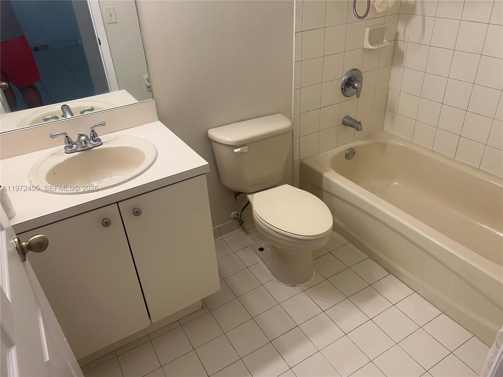 MOWRY VILLAS - Residential