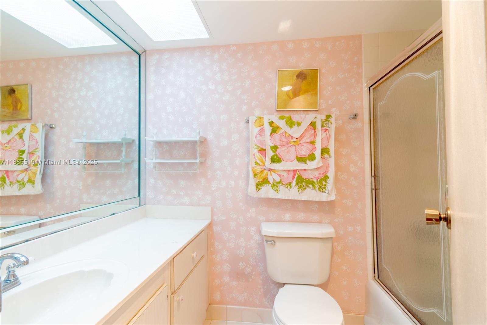 WINSTON TOWERS 100 CONDO - Residential