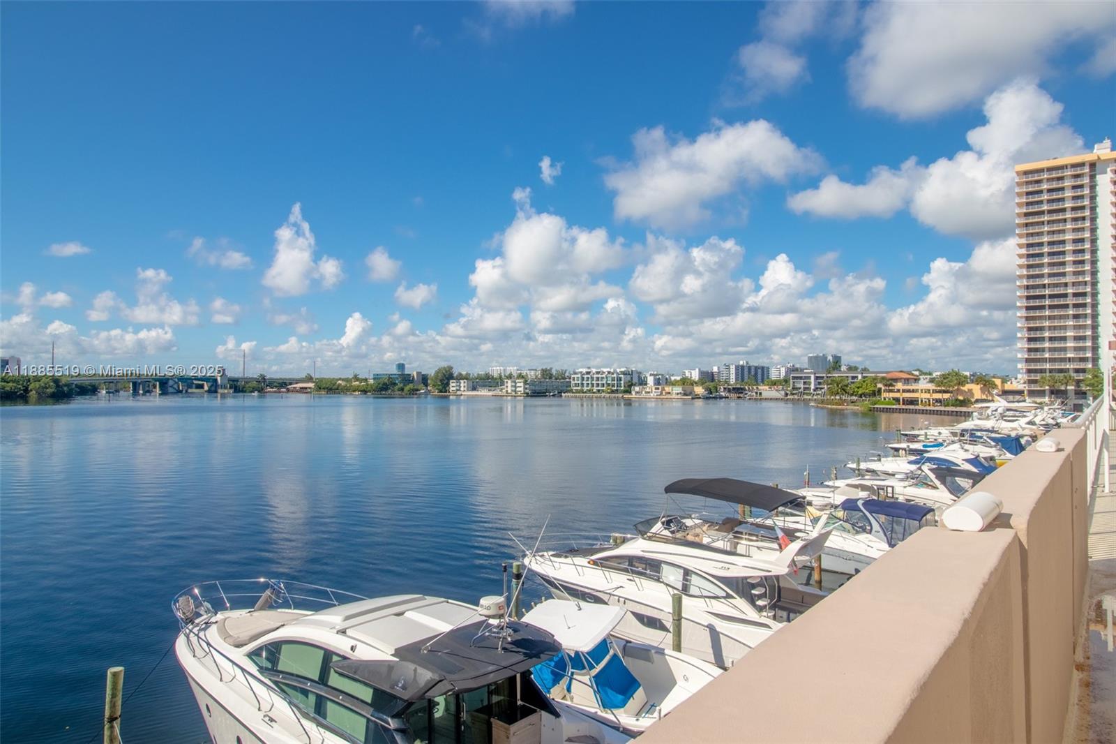 WINSTON TOWERS 100 CONDO - Residential