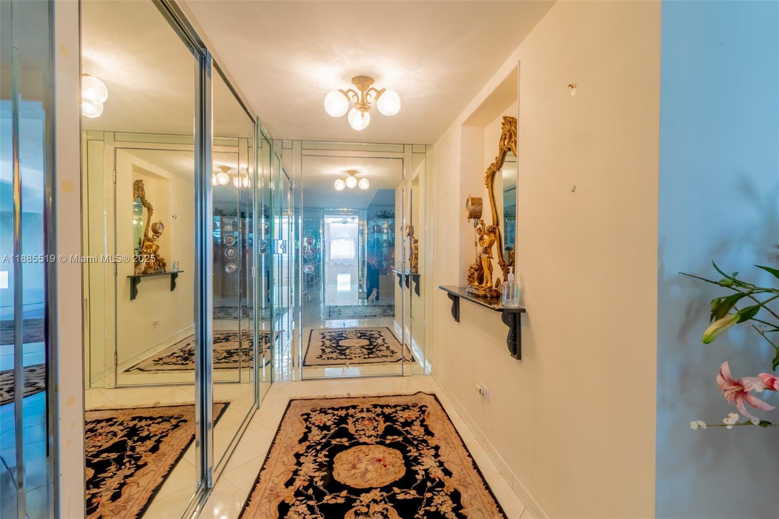 WINSTON TOWERS 100 CONDO - Residential