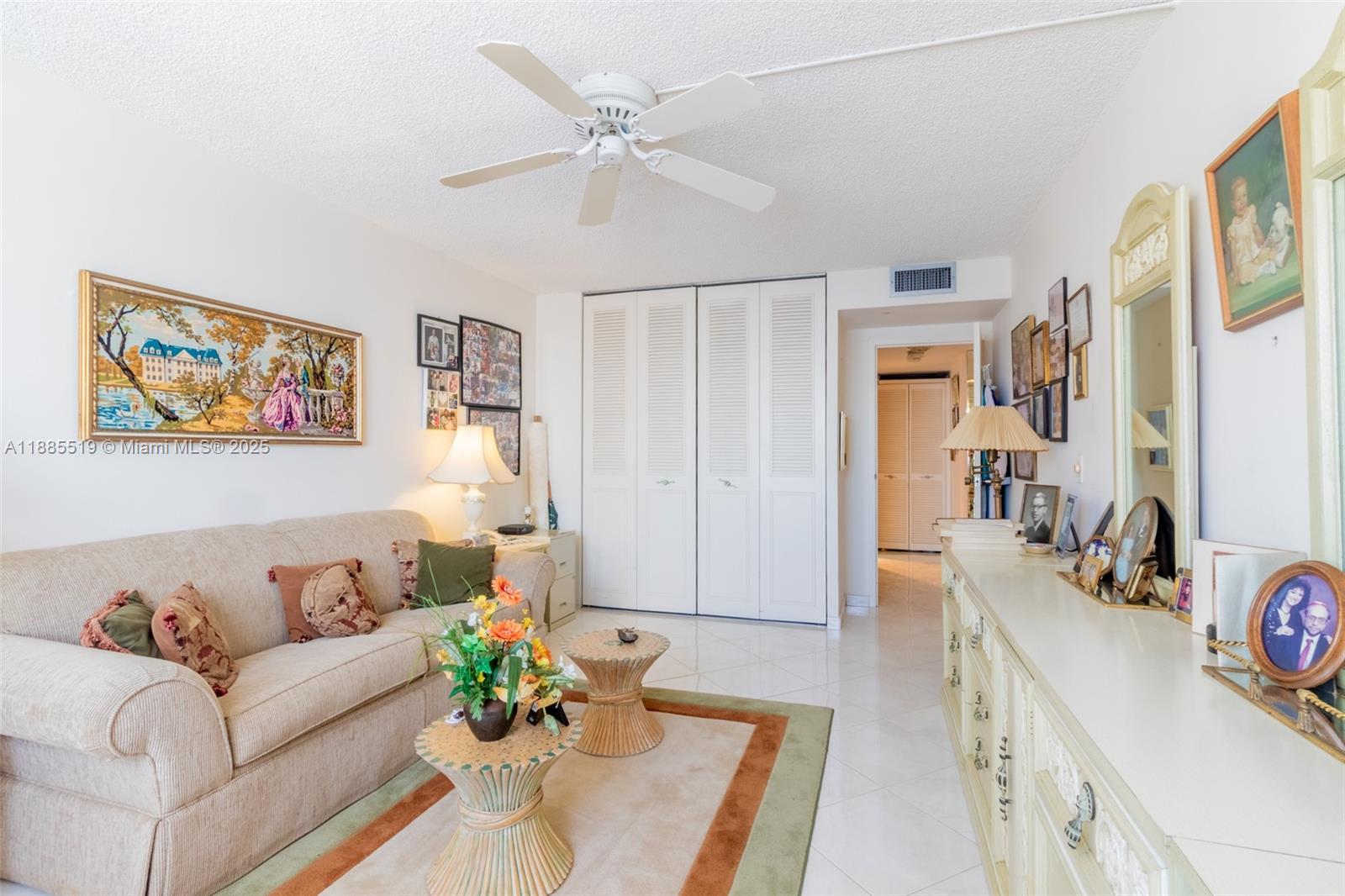 WINSTON TOWERS 100 CONDO - Residential