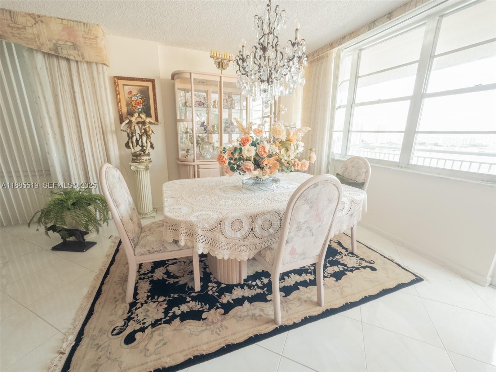 WINSTON TOWERS 100 CONDO - Residential