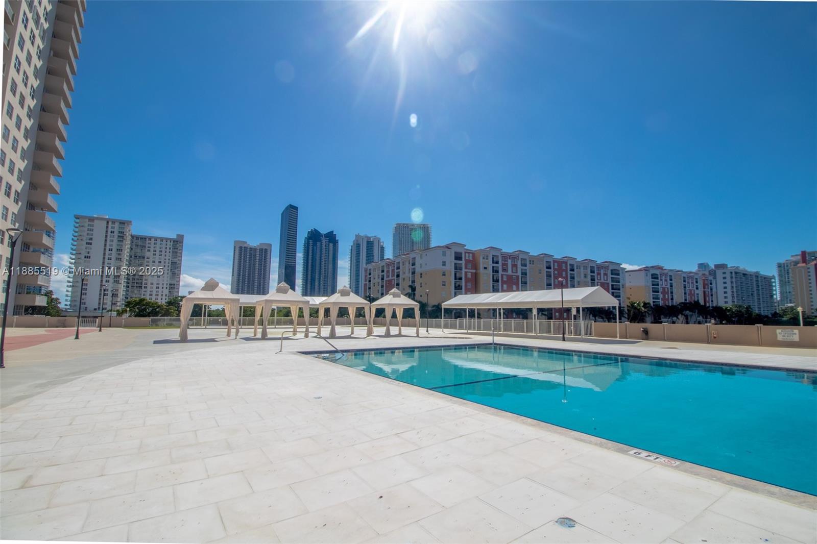 WINSTON TOWERS 100 CONDO - Residential