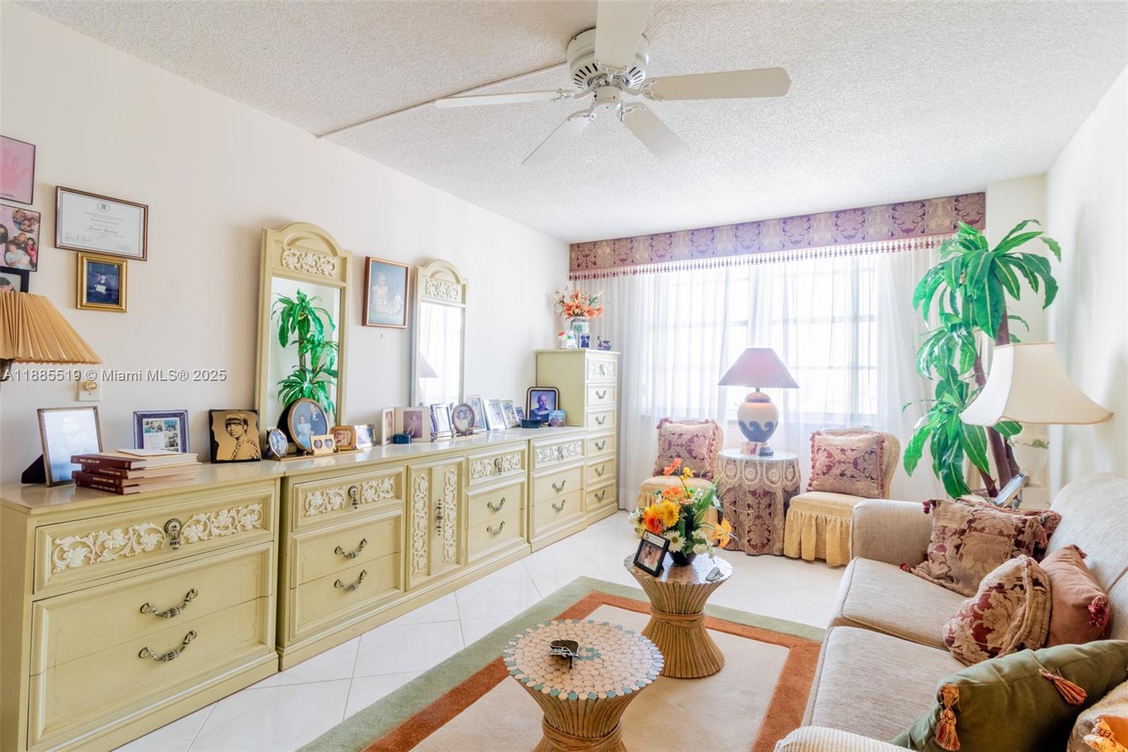 WINSTON TOWERS 100 CONDO - Residential