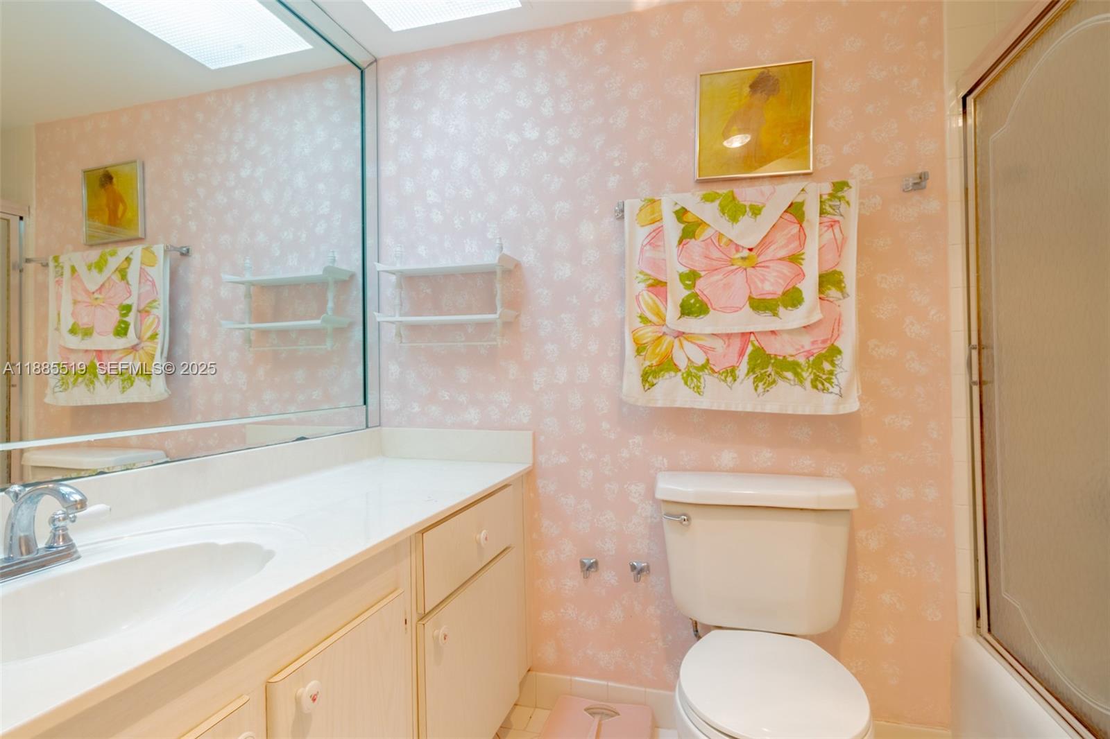 WINSTON TOWERS 100 CONDO - Residential