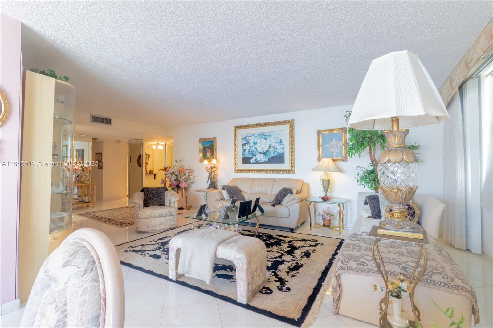 WINSTON TOWERS 100 CONDO - Residential