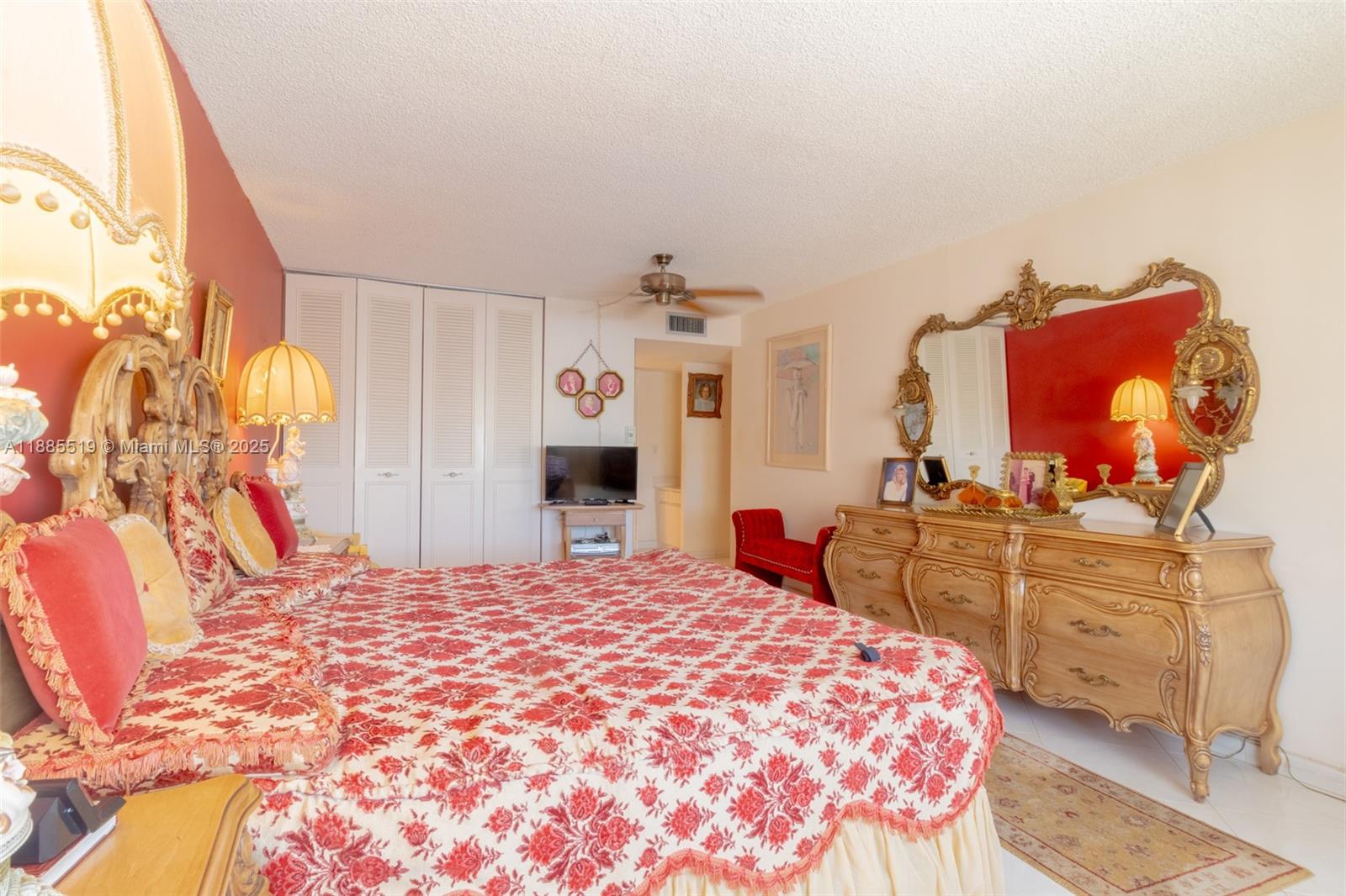 WINSTON TOWERS 100 CONDO - Residential